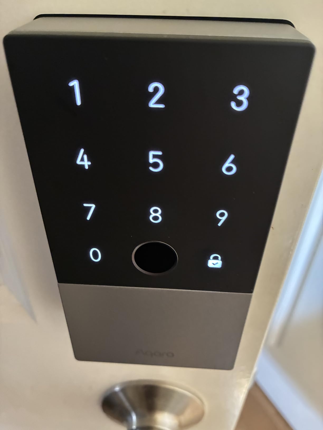 Aqara Smart Lock U100, Fingerprint Keyless Entry Door Lock with Apple Home Key, Touchscreen Keypad, Bluetooth Electronic Deadbolt, IP65 Weatherproof, Supports Apple HomeKit, Alexa, Google, IFTTT customer photo 1