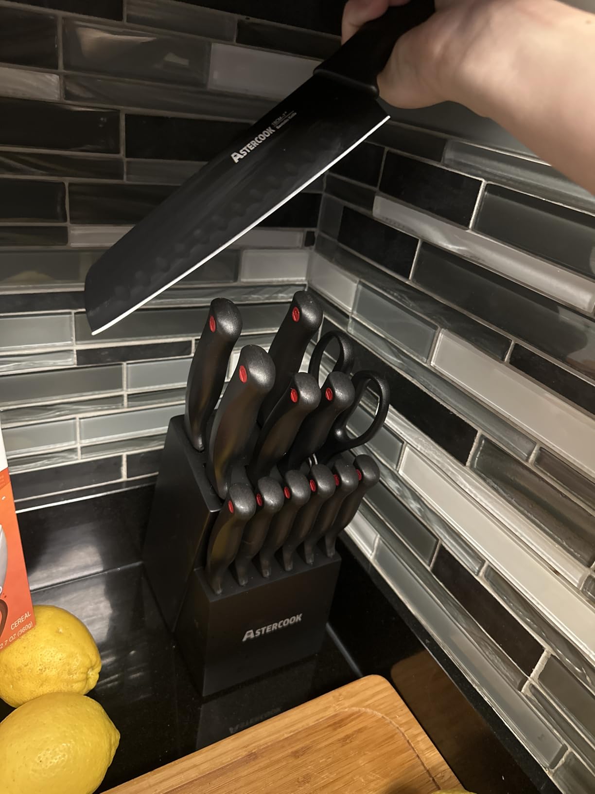 Knife Set, Astercook 15 Pieces Knife Sets for Kitchen with Block, Dishwasher Safe Kitchen Knife Set with Built in Sharpener Block, German Stainless Steel Kitchen Utensils Set customer photo 2