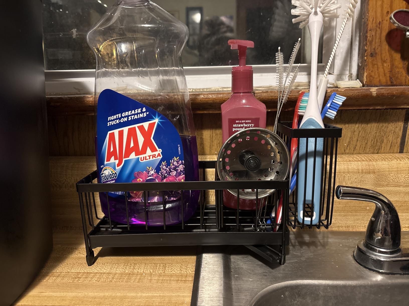 Cisily Sponge Holder for Kitchen Sink, Sink Caddy Organizer with High Brush Holder, Kitchen Countertop Organizers and Storage Essentials, Rustproof 304 Stainless Steel customer photo 1