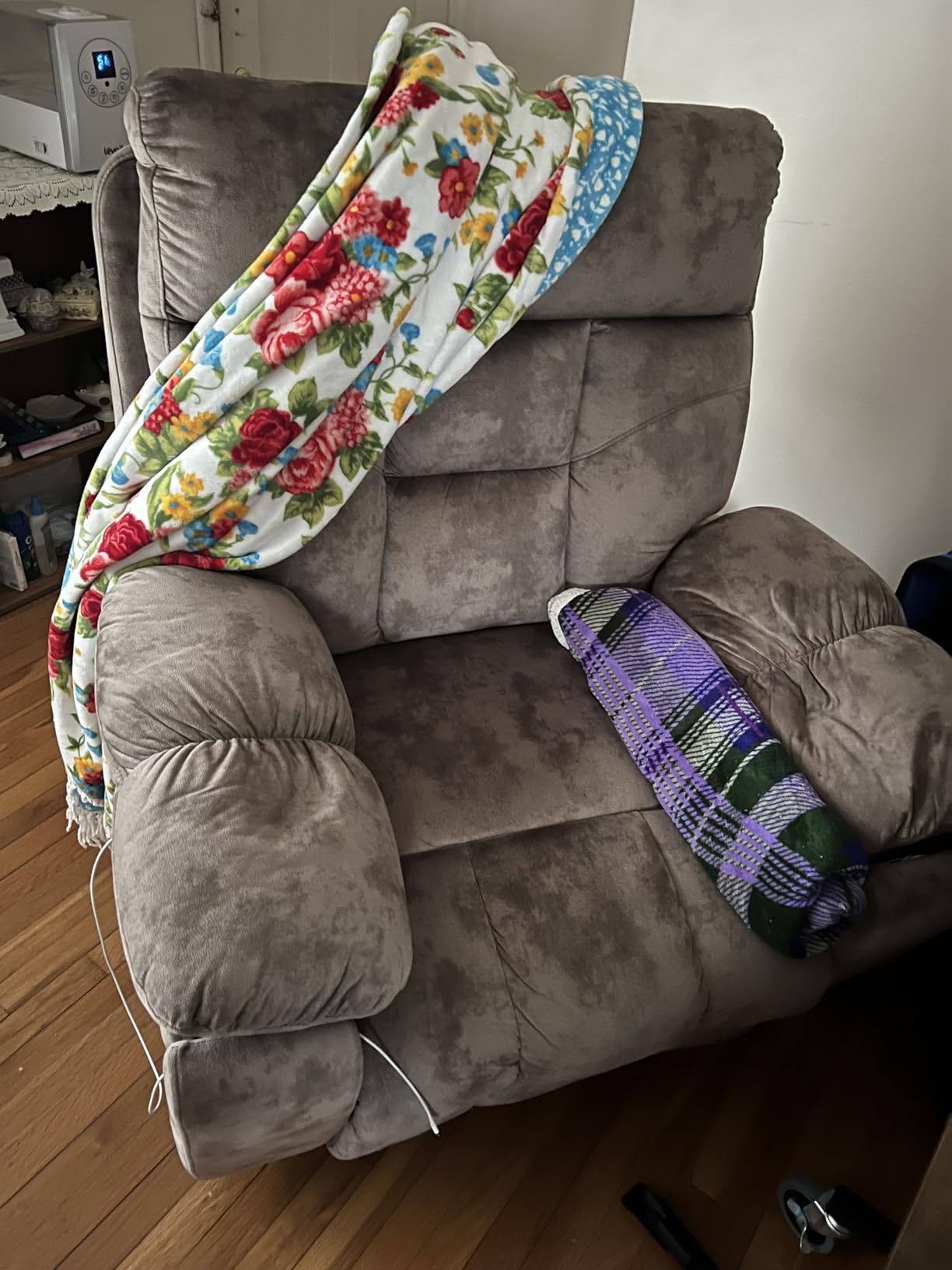 CANMOV Large Power Lift Recliner Chair with Massage and Heat for Elderly Big and Tall People, Overstuffed Wide Recliners with 2 Cup Holders customer photo 1