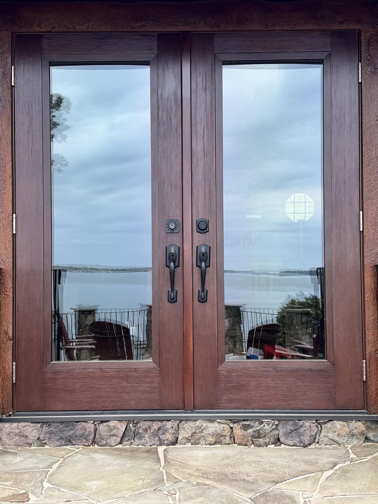 ULTRALOQ U-Bolt Pro WiFi Smart Lock with Door Sensor, 8-in-1 Keyless Entry Door Lock with Fingerprint ID, App Remote Control, Built-in WiFi Keypad Deadbolt, Auto Unlock, IP65 Waterproof customer photo 2