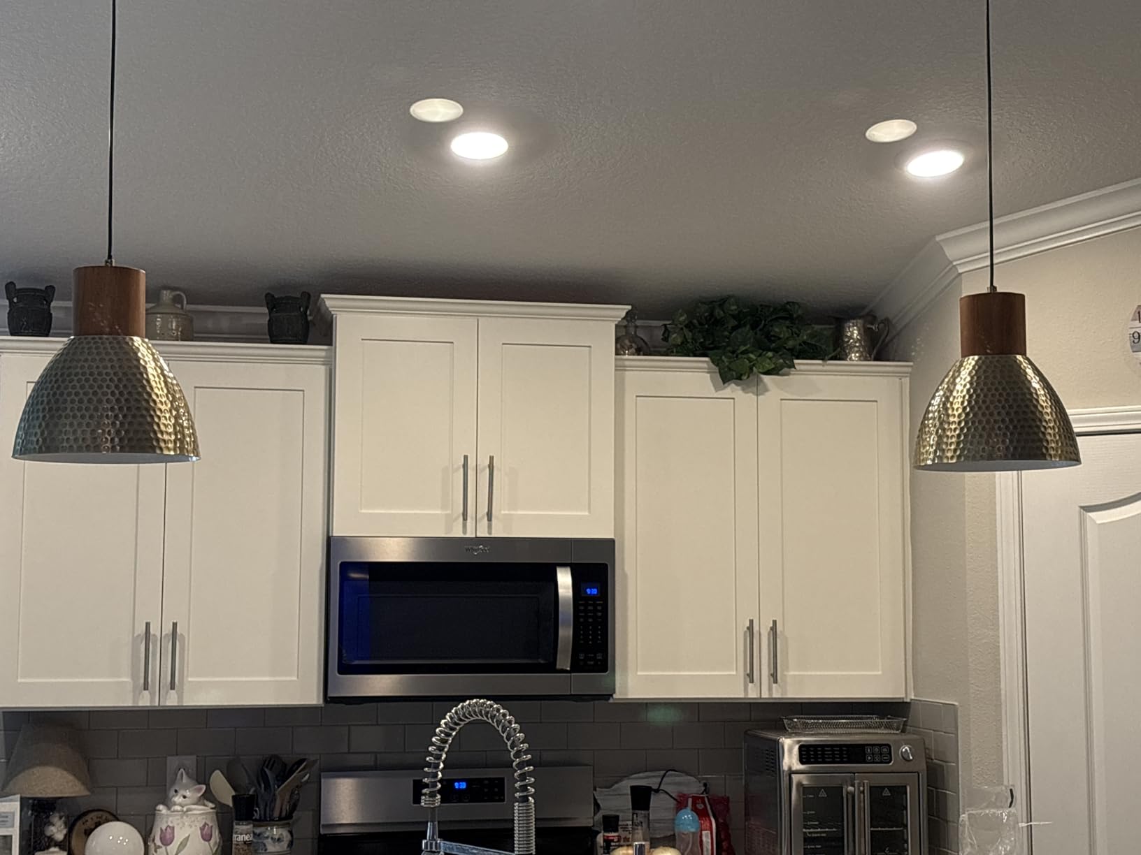 ELYONA 2 Pack Hammered Pendant Lights, 10.2