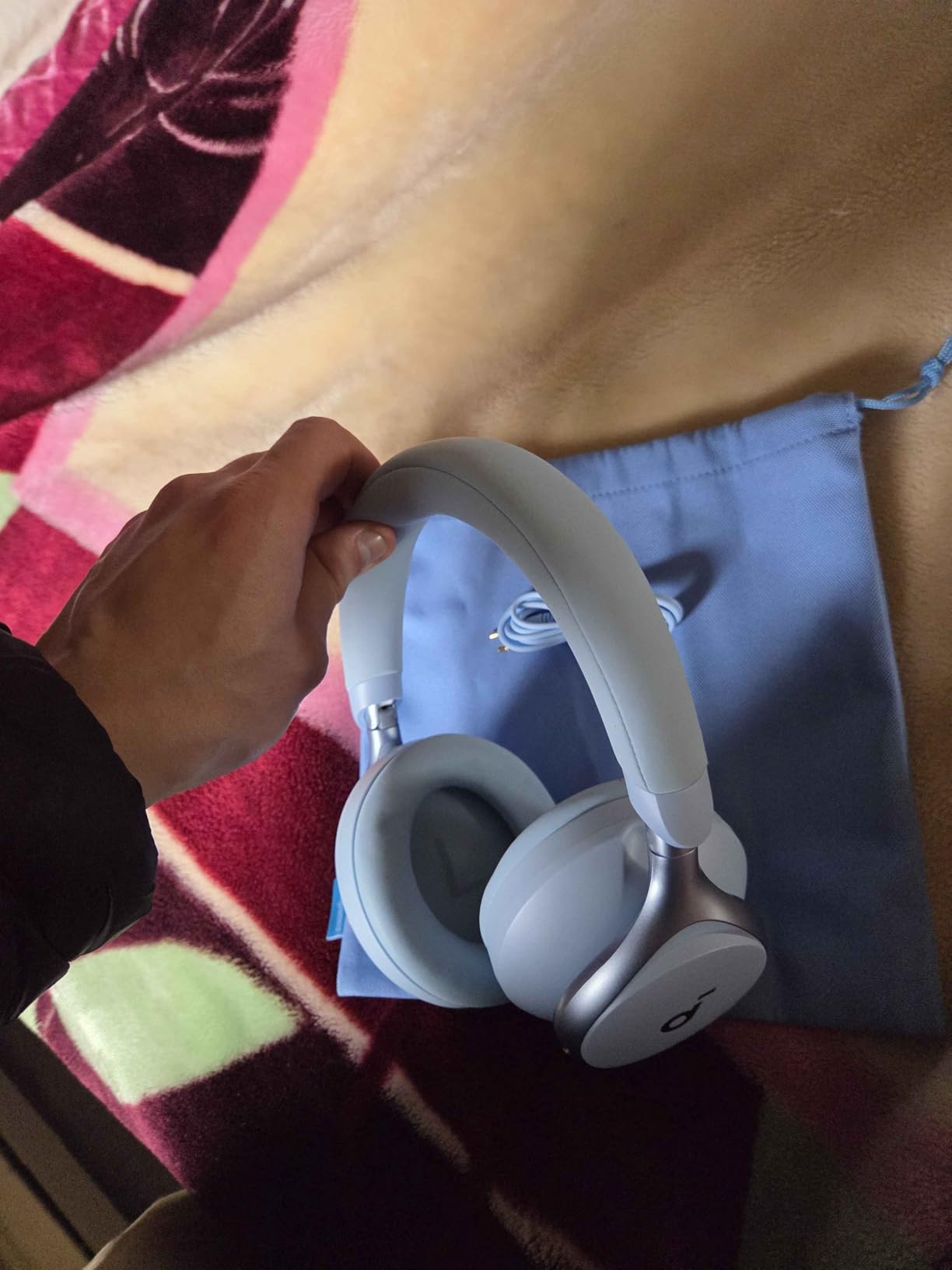 Soundcore by Anker, Space One, Active Noise Cancelling Headphones, 2X Stronger Voice Reduction, 40H ANC Playtime, App Control, LDAC Hi-Res Audio, Comfortable Fit, Clear Calls, Bluetooth 5.3 (White) customer photo 2