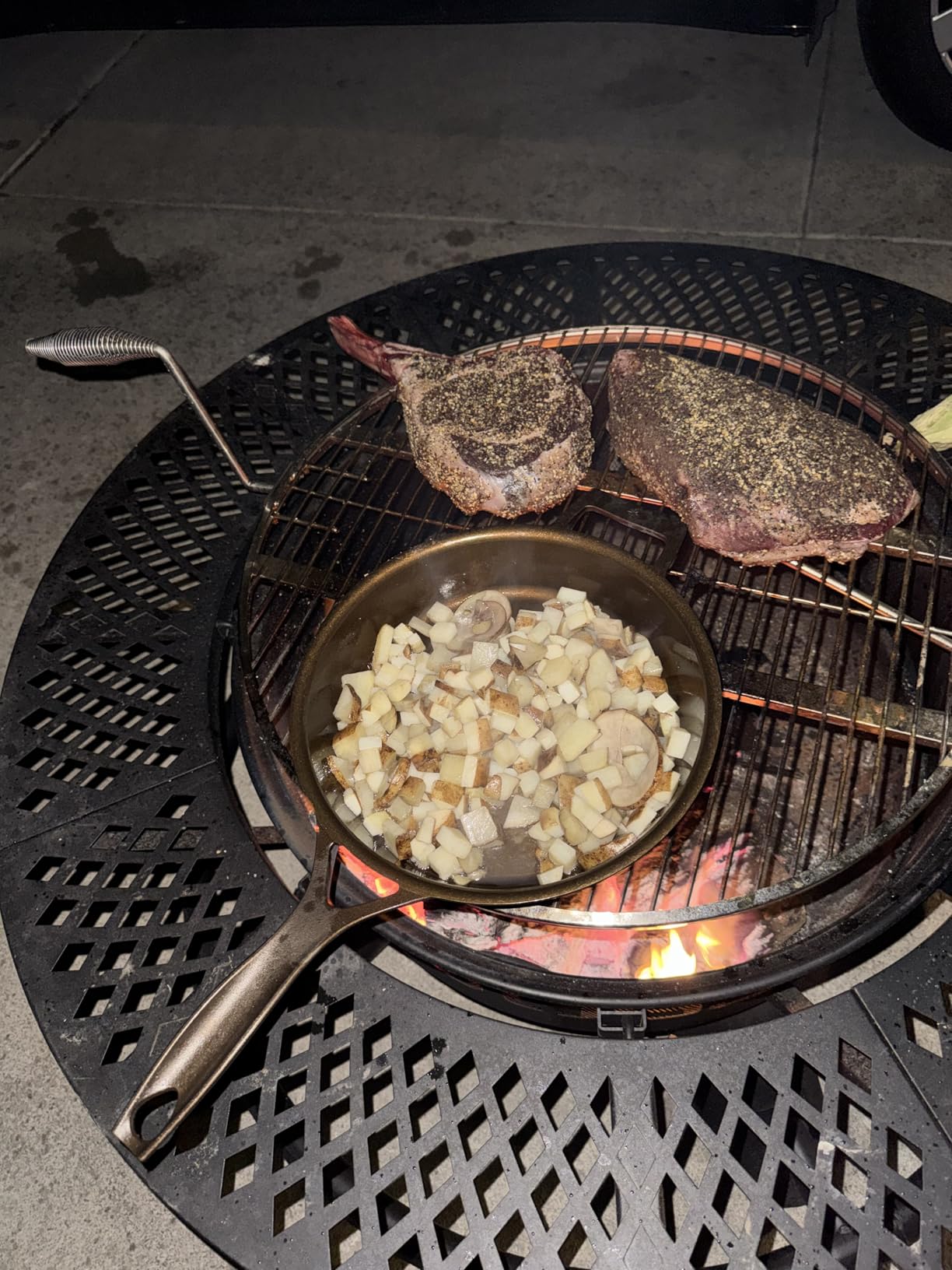 Stargazer 12-Inch Cast Iron Skillet | Made in USA, Seasoned, Premium Frying Pan for Grilling, Searing, Baking & More - Durable Cast Iron with Smooth Cooking Surface customer photo 2