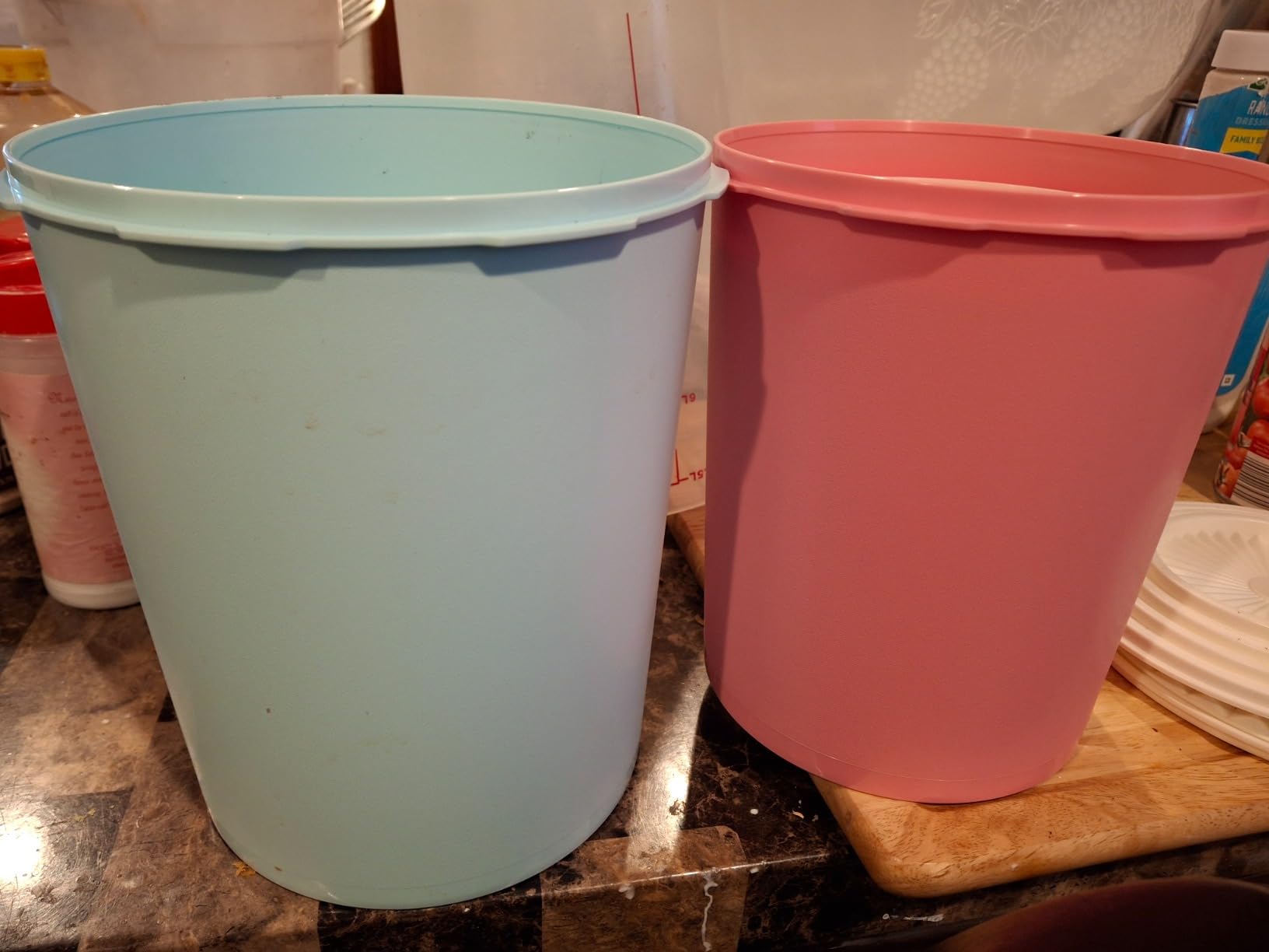 Tupperware Heritage Collection 10 Piece Nested Canister Set in Vintage Colors, Dishwasher Safe and BPA Free (5 Containers, 5 Lids) customer photo 2