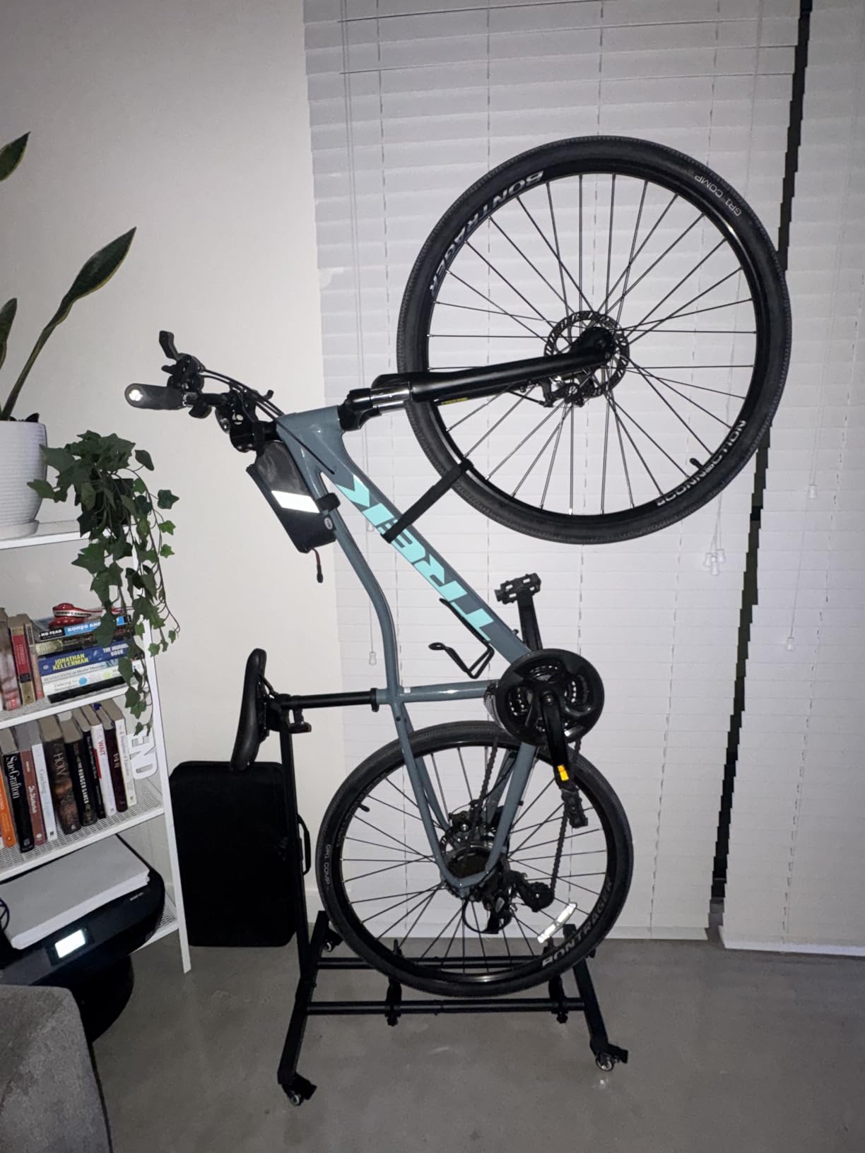 Vertical Bike Stand, Freestanding Bike Rack Garage Storage Upright Bicycle Floor Stand Indoor Bike Holder with Adjustable Height for Garage & Apartment - for Wheels Sizes up to 29