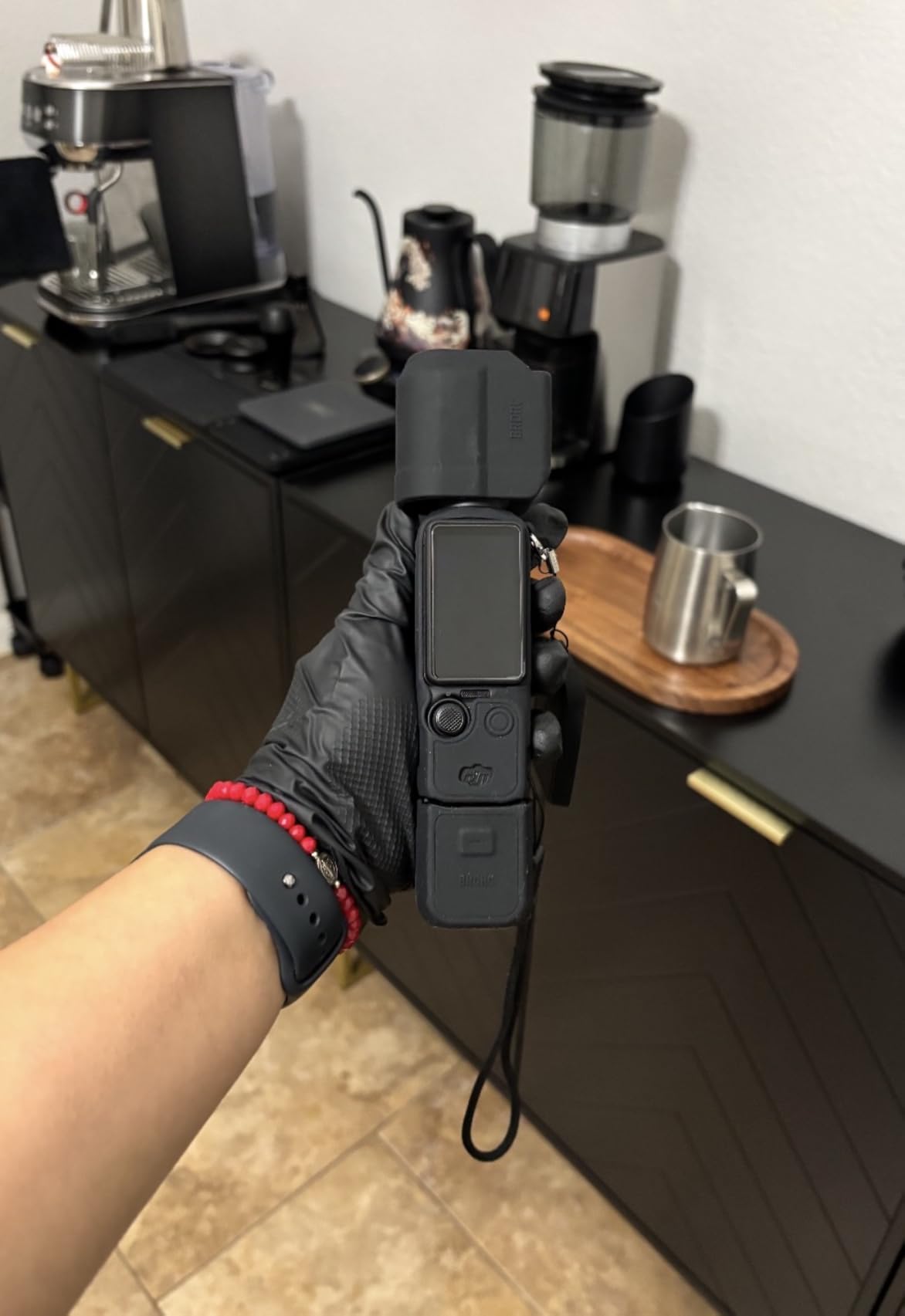 DJI Osmo Pocket 3, Vlogging Cameras with 1'' CMOS & 4K/120fps Vlog Camera, 3-Axis Stabilization, Fast Focusing, Face/Object Tracking, Digital Vlogging Camera for YouTube customer photo 1