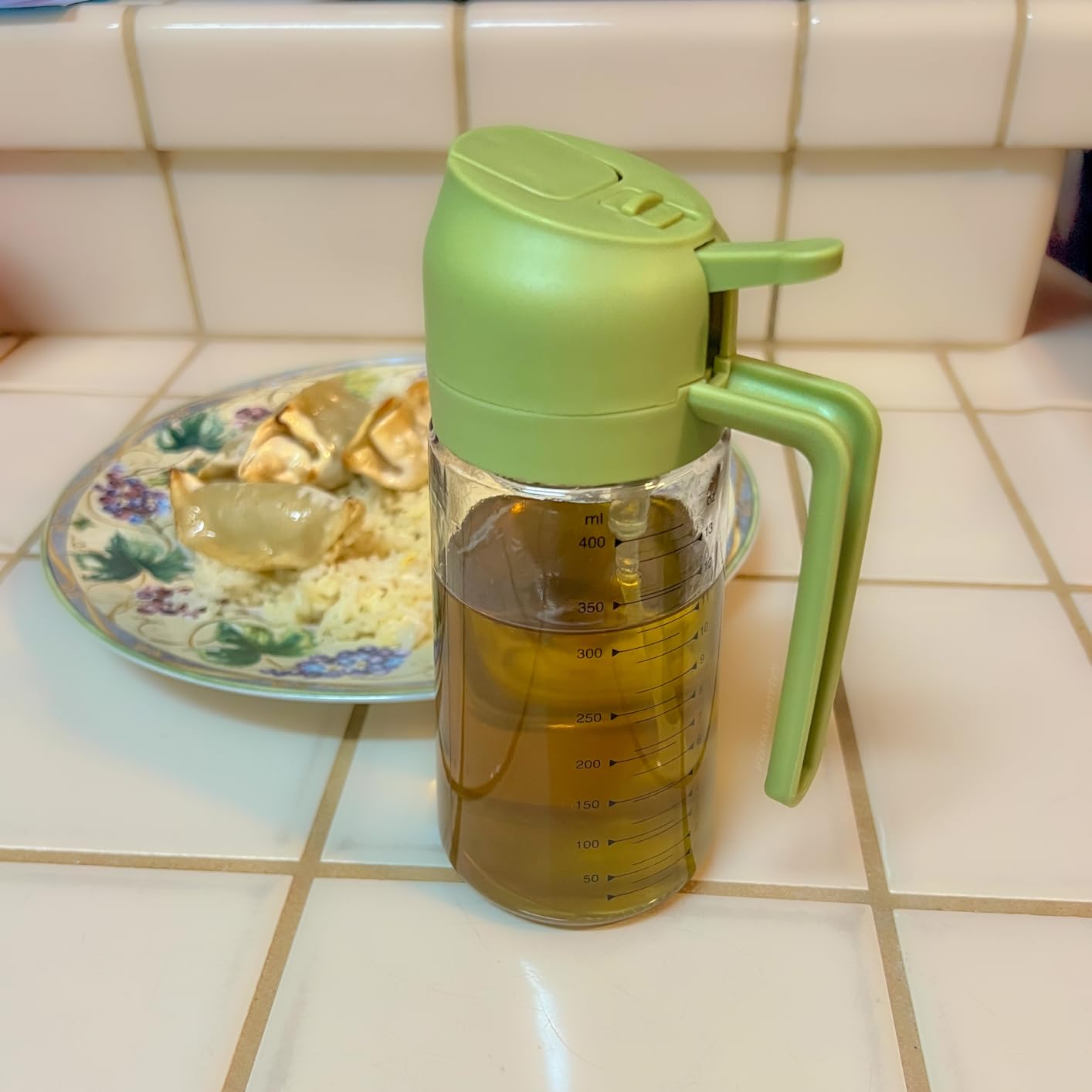 TrendPlain 16oz/470ml Glass Olive Oil Sprayer for Cooking - 2 in 1 Olive Oil Dispenser Bottle for Kitchen Gadgets and Air Fryer Accessories, Salad, BBQ - Black customer photo 2
