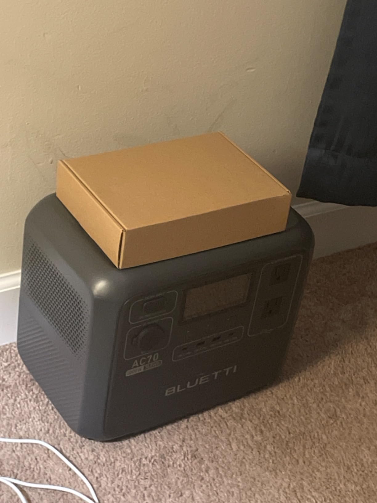 BLUETTI AC70 Portable Power Station, 768Wh Solar Generator with 2 1000W AC Outlets (Power Lifting 2000W), 100W Type-C, LiFePO4 Battery Backup for Road Trip, Off-Grid, Power Outage customer photo 1