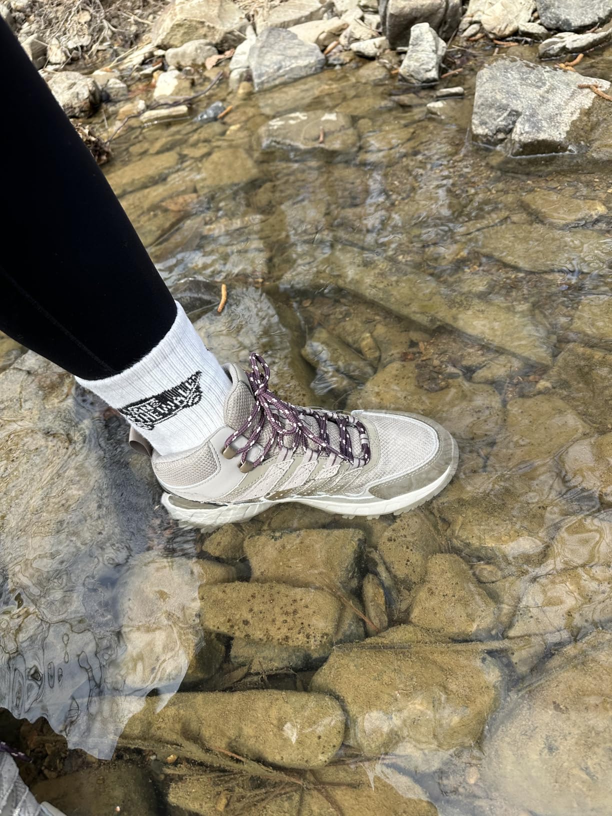 Columbia Women's Strata Trail Mid Waterproof Hiking Boots customer photo 2