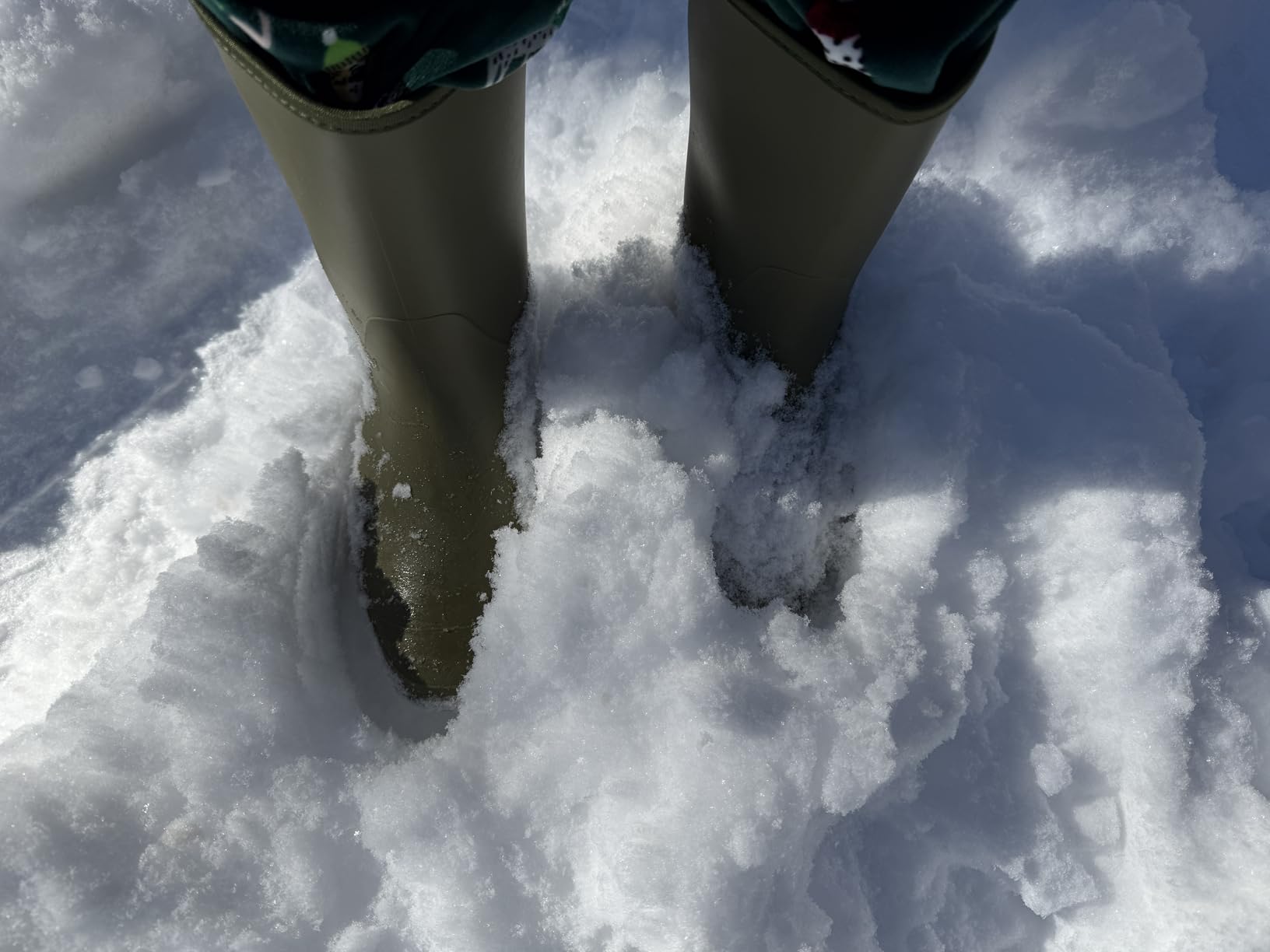 Women Rubber Boots Wide Calf Rain Boots Matte Surface Waterproof PVC Rubber Rain Boot Mid Height Rain Shoes for Outdoor Gardening Work Walking customer photo 1