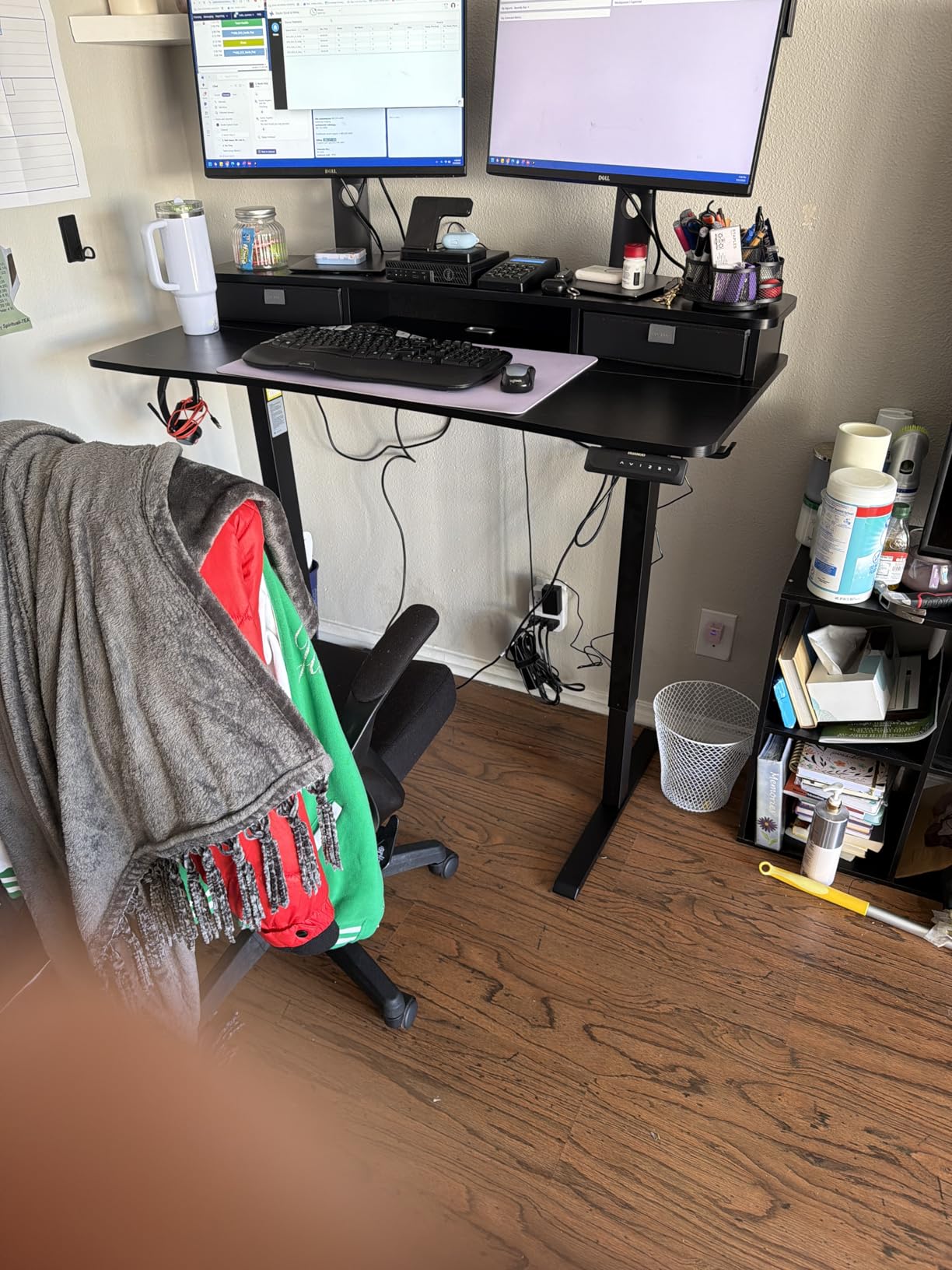 HUANUO 48 x 24 Electric Standing Desk with 2 Drawers, C-Clamp Mount Compatible, Height Adjustable Computer Desk, Home Office Stand Up Desk with 4 Preset Heights & 2 Hooks, Black customer photo 2