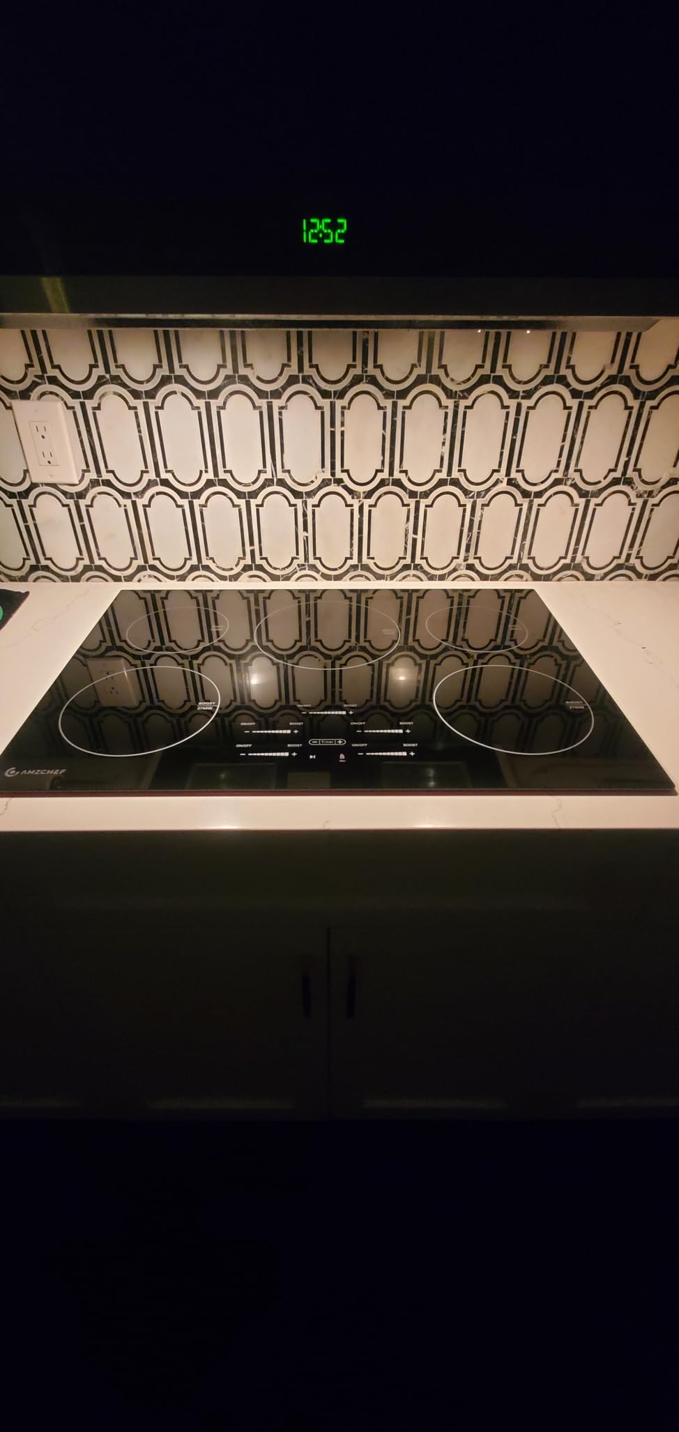 AMZCHEF 30 Inch 10600W Induction Cooktop With 5 BOOST Burners, 9 Levels Electric, Built-in Control by Slide Touchscreen, Child Safety Lock, Independent Timer, No Plug, 240V customer photo 2