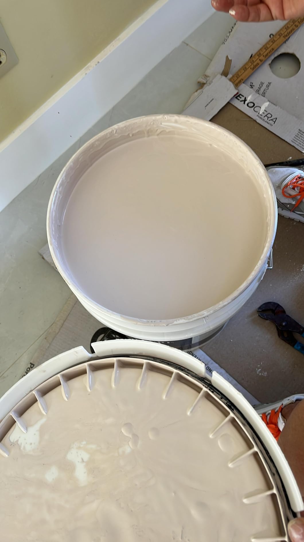 EVOLVE Signature Collection Luxury Interior Paint & Primer, Semi-Gloss Sheen (Charcoal Gray), 1 Gallon customer photo 2