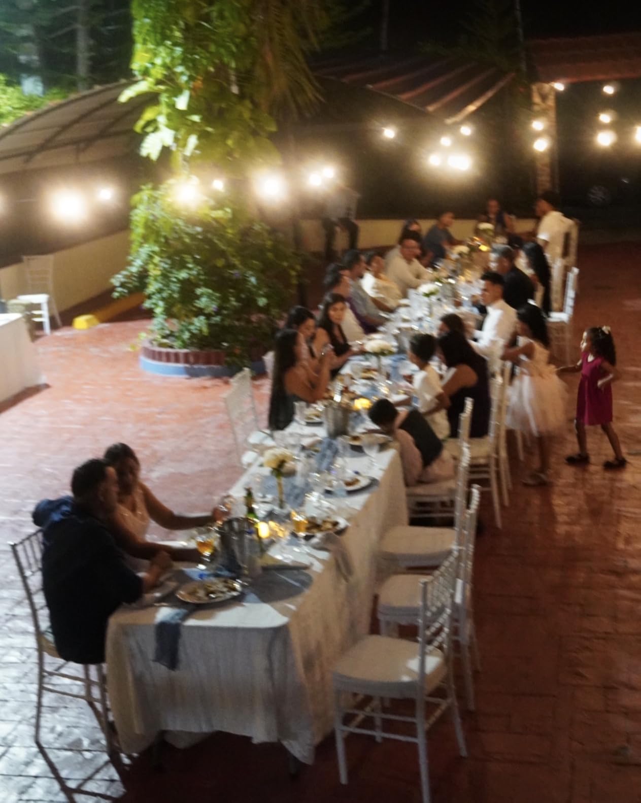 Tenmiro 200FT Outdoor String Lights, Ultra Long LED Patio Lights with Shatterproof High Brightness S11 Edison Bulbs, Outside Hanging Light Waterproof for Backyard Deck Porch Party Decor 2700K customer photo 2