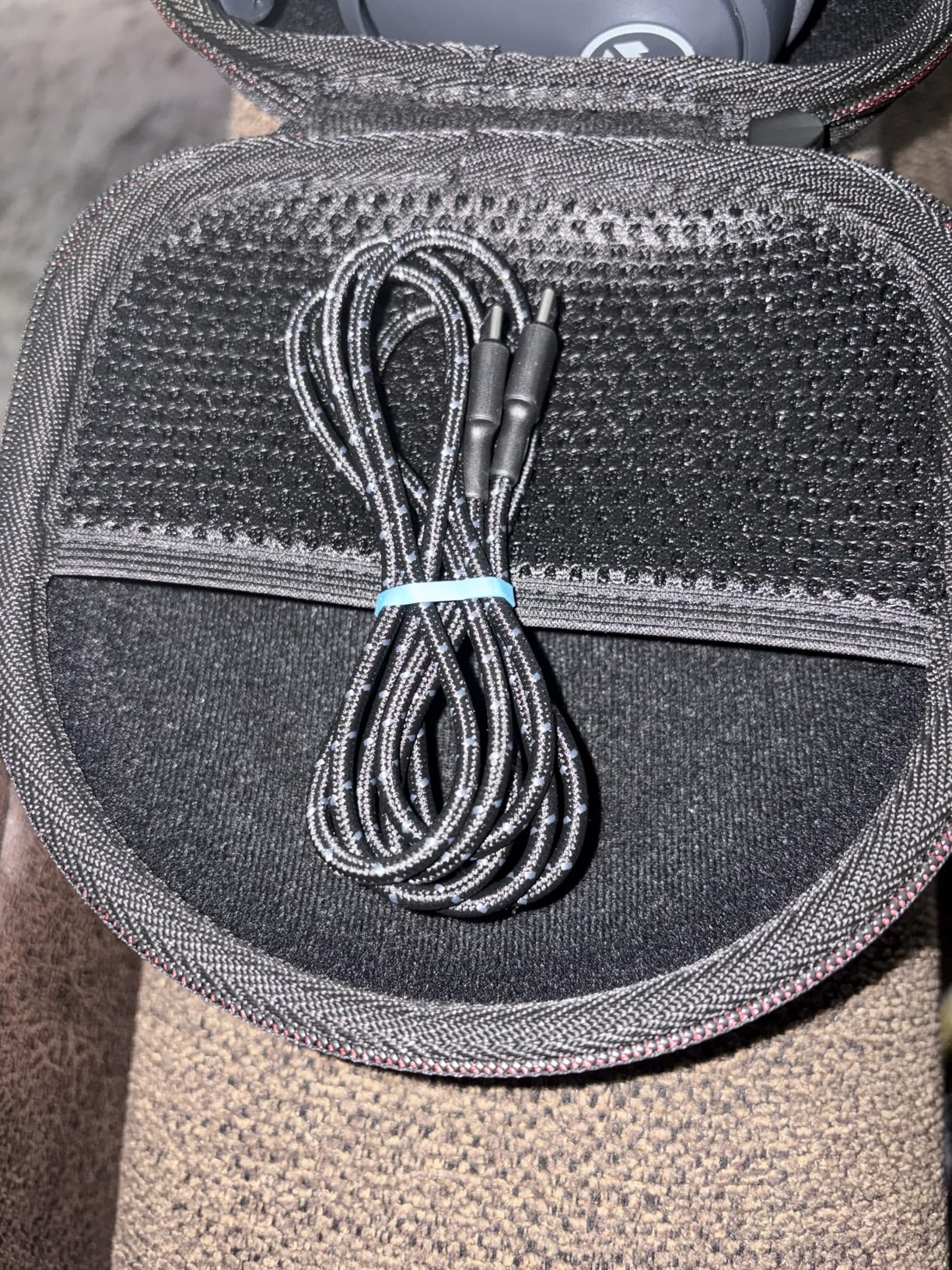 JLab JBuds Lux ANC Wireless Headphones, Hybrid Active Noise Cancelling, Customizable Sound, Spatial Audio Compatible, Premium Over-Ear Bluetooth Headset customer photo 1