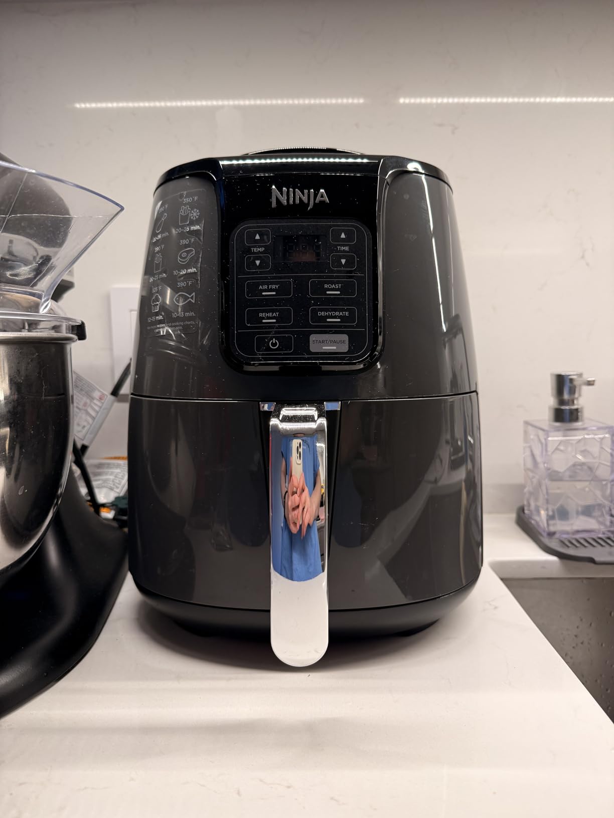 Ninja XL Air Fryer with MaxCrisp | 6.5 QT Capacity | 6-in-1 Max Crisp, Air Fry, Roast, Bake, Reheat and Dehydrate | 450F Temp | 1750 Watts | Nonstick Basket, Crisper Plate and Recipe Guide | Grey | AF181 customer photo 1