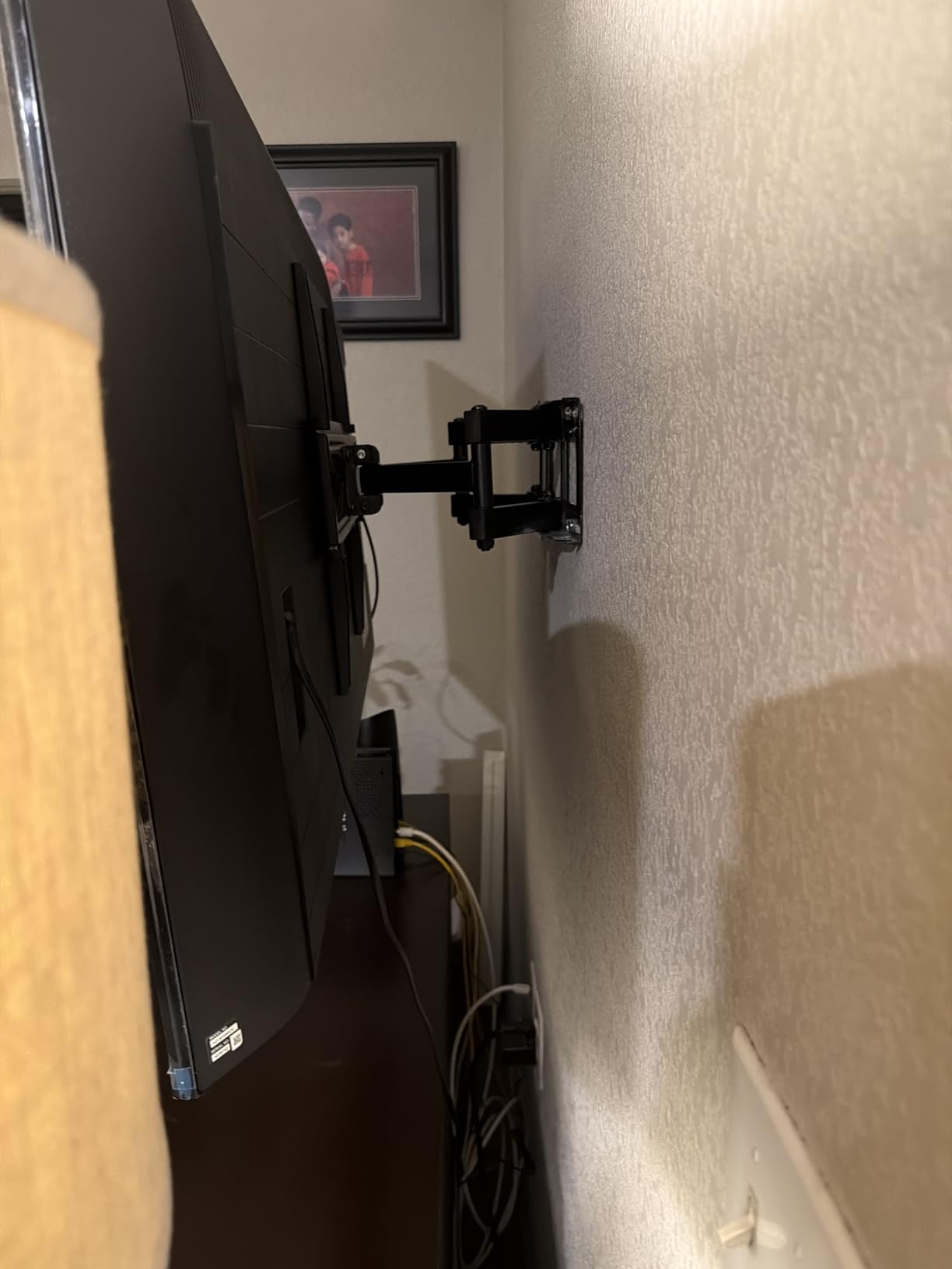 USX MOUNT Full Motion TV Wall Mount for Most 32-70 inch TVs up to 99 lbs, Wall Mount Bracket with Dual Articulating Arms, Swivel, Tilt, Max VESA 400x400mm, TV Mount Fits 12