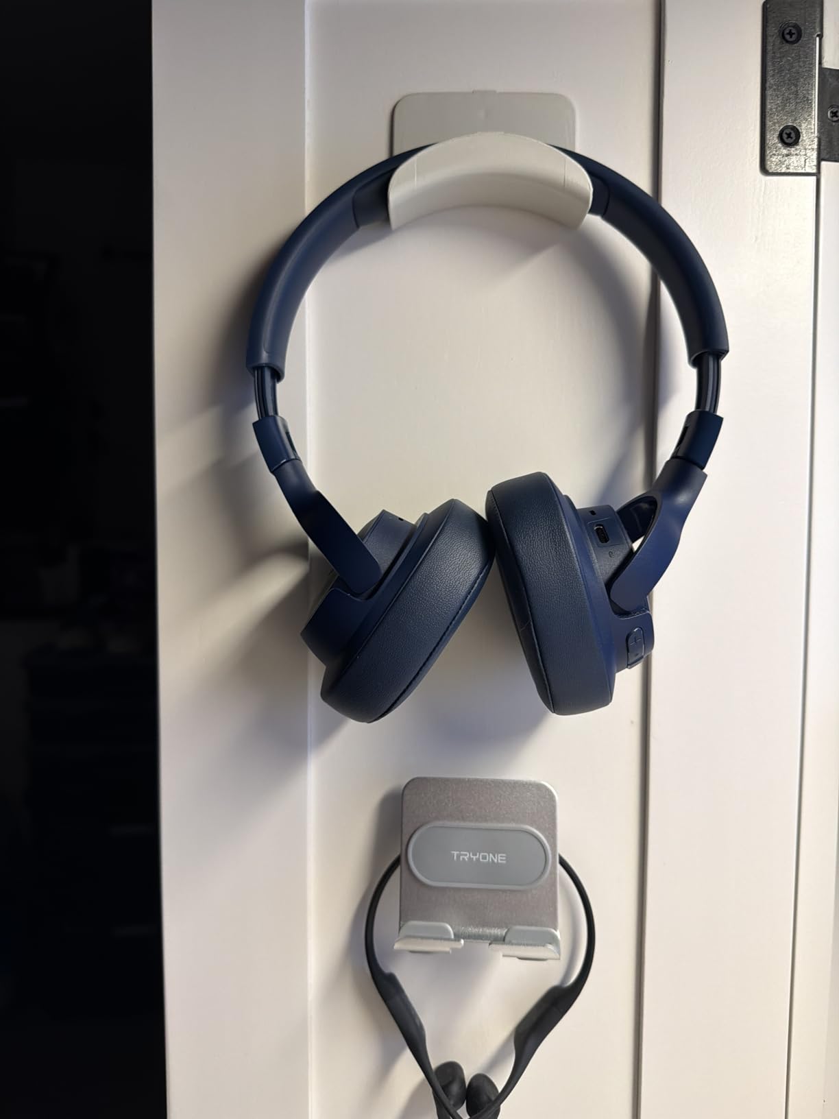 JBL Tune 720BT - Wireless Over-Ear Headphones with JBL Pure Bass Sound, Bluetooth 5.3, Up to 76H Battery Life and Speed Charge, Lightweight, Comfortable and Foldable Design customer photo 1