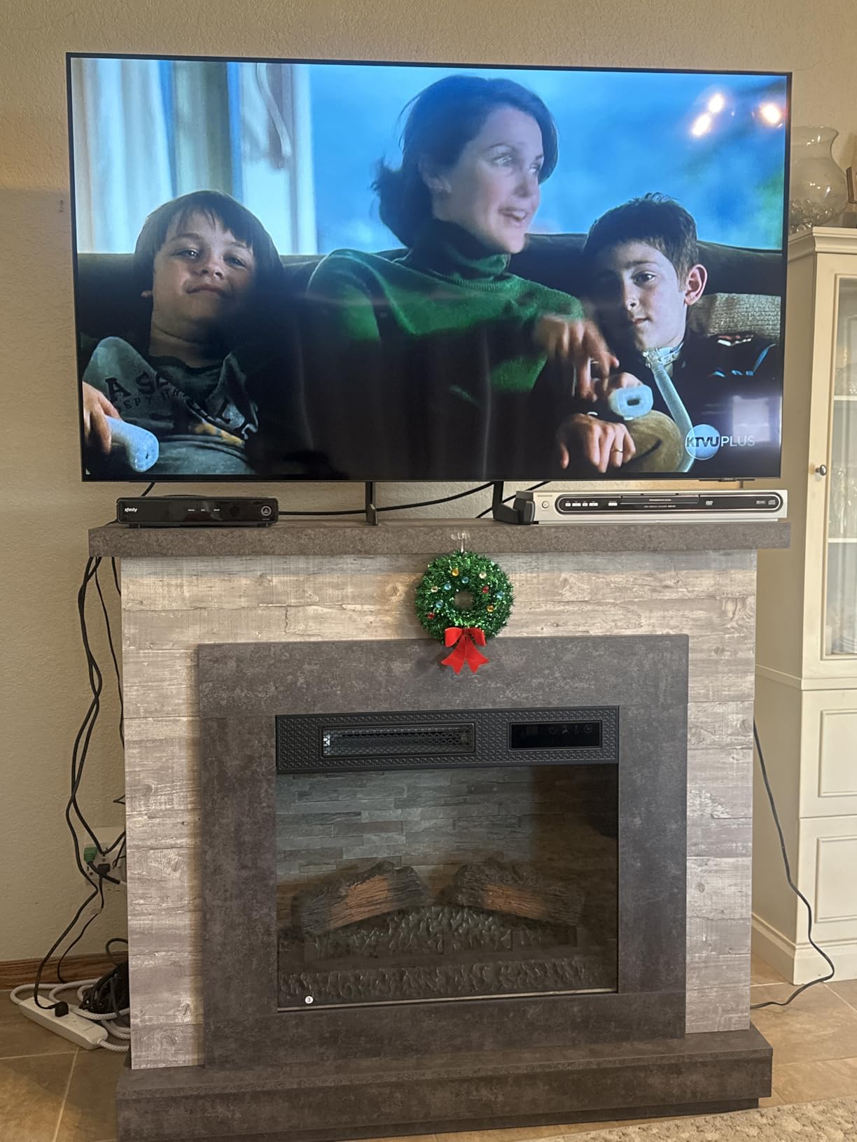 Samsung 65-Inch Class OLED 4K S85D Series HDR Smart TV w/Dolby Atmos, Object Tracking Sound Lite, Contour Design, Motion Xcelerator, Real Depth Enhancer, Alexa Built-in (QN65S85D, 2024 Model) customer photo 1