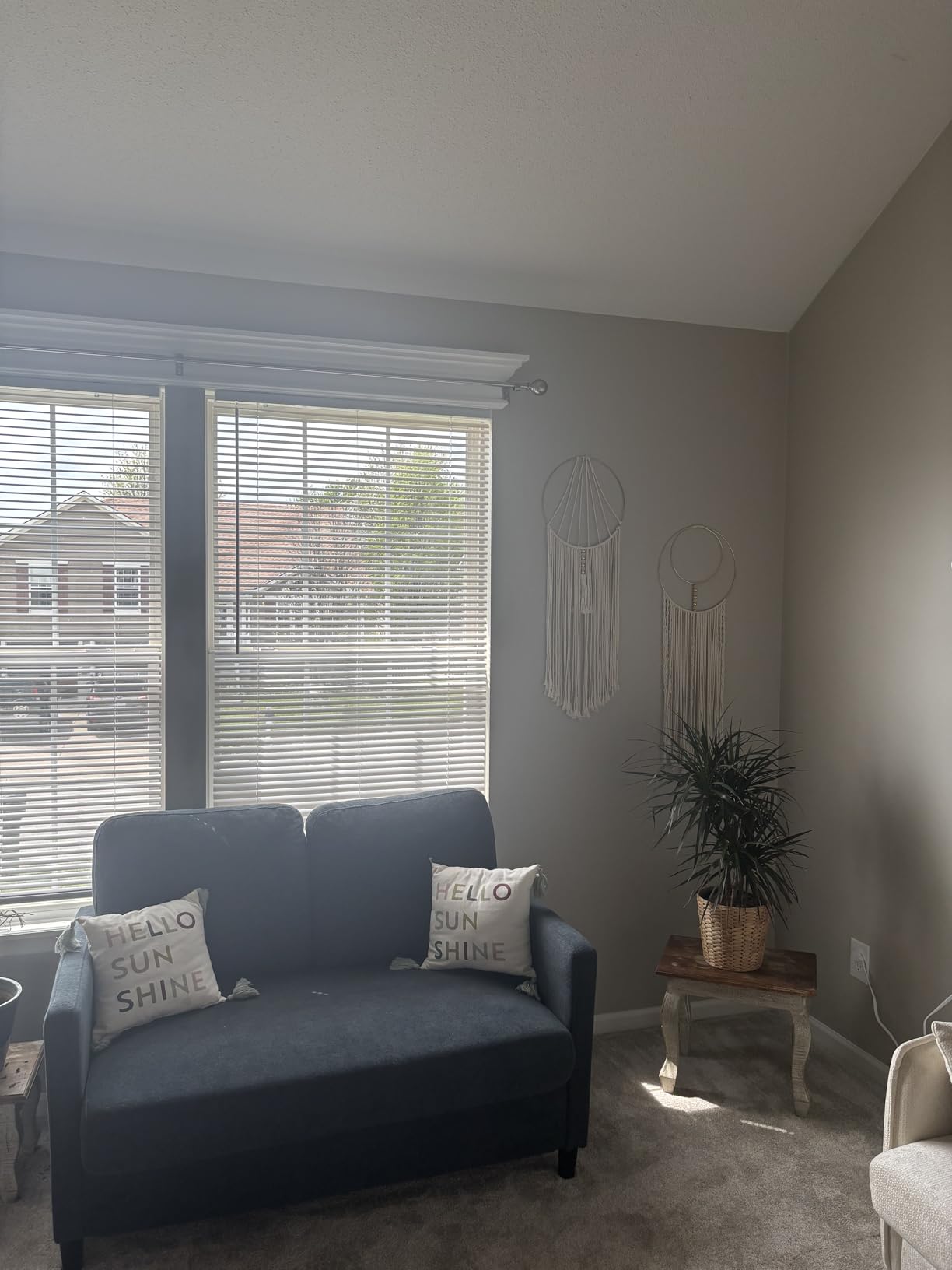 Welzona Loveseat, 51