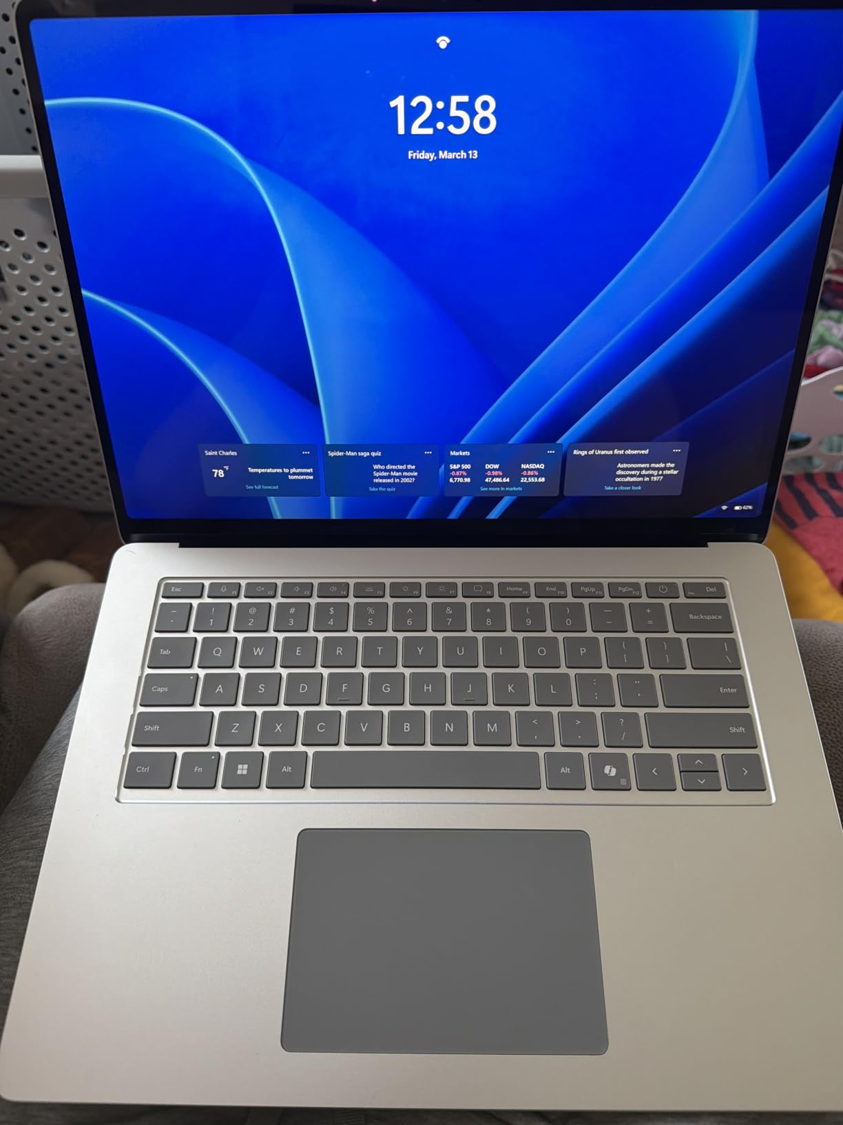 Microsoft Surface Laptop (2024), Windows 11 Copilot+ PC, 15