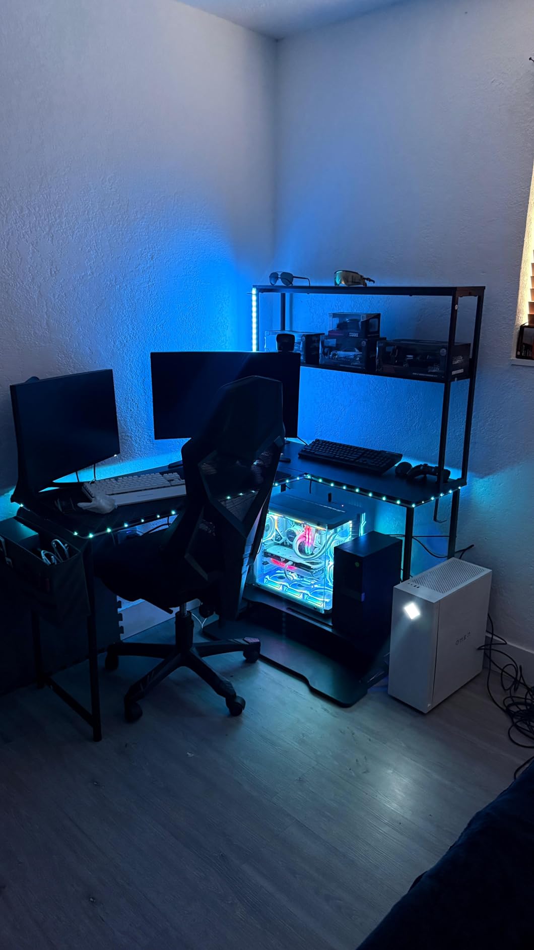 AODK L Shaped Desk Gaming Desk with LED Light & Power Outlet, 53 Inch Reversible L Shaped Computer Table with Shelf & Storage Bag & Hook for Home Office, Black customer photo 1