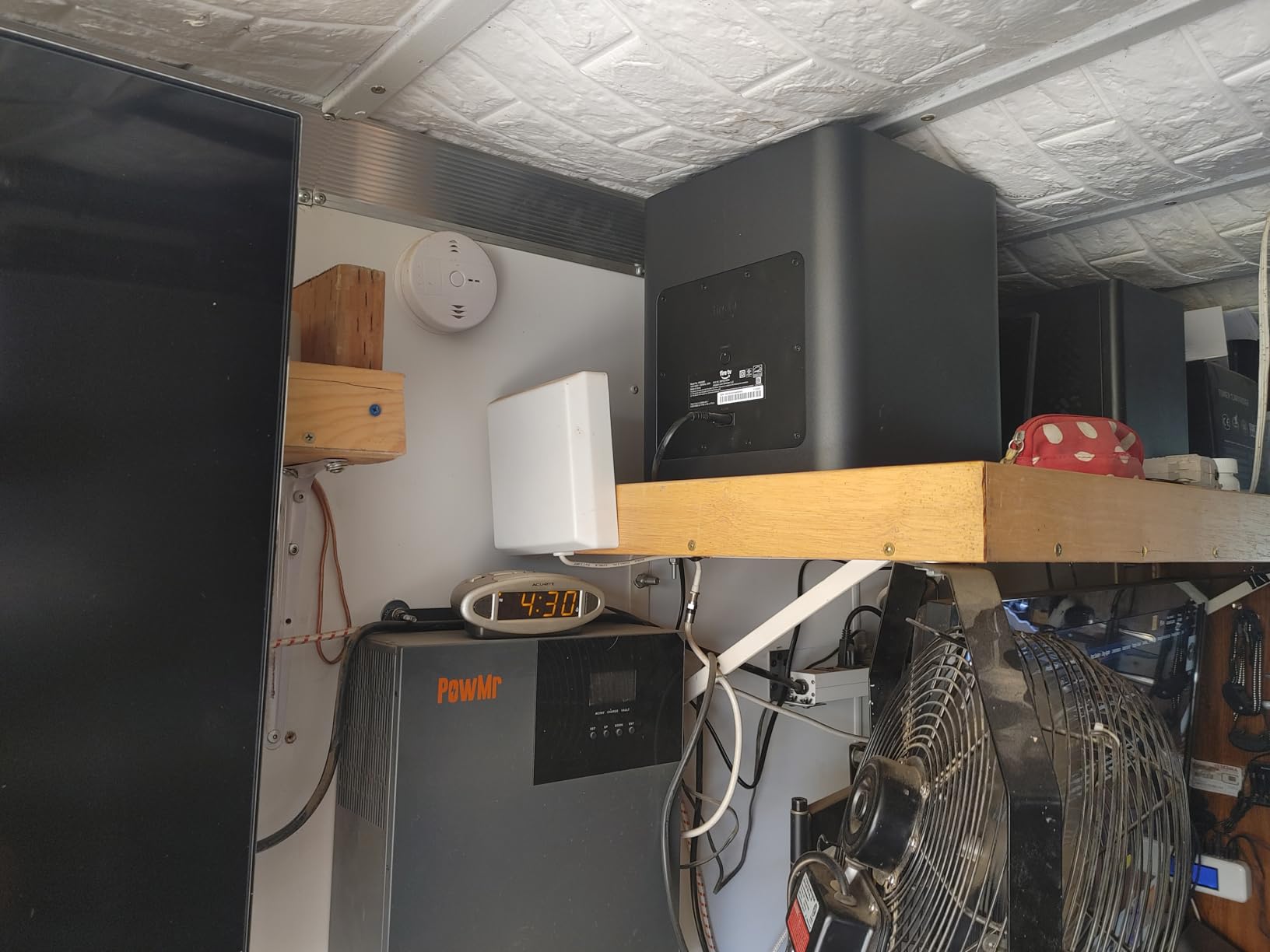 Amazon Fire TV Soundbar Plus with subwoofer and surround sound speakers (newest model), 5.1 channel, Dolby Atmos, clear dialogue customer photo 1