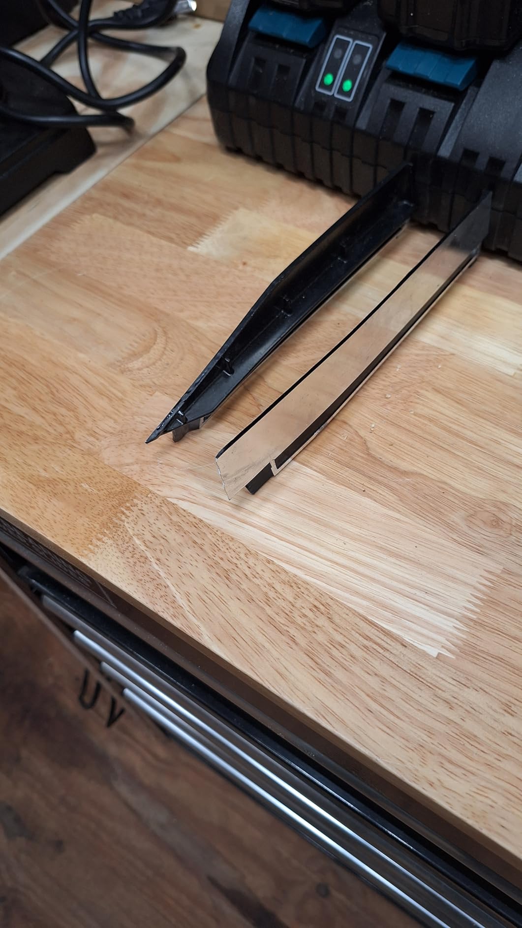 DOVAMAN Updated 10-Inch Sliding Miter Saw, Multi-Material Cutting w/ 3 x TCT Blades, Ambidextrous Operation, 5000/3200RPM Speed, Laser Guide, 0-45° Bevel Cut, Max Cut 3.5x13.4in, 9 Positive Stops customer photo 1