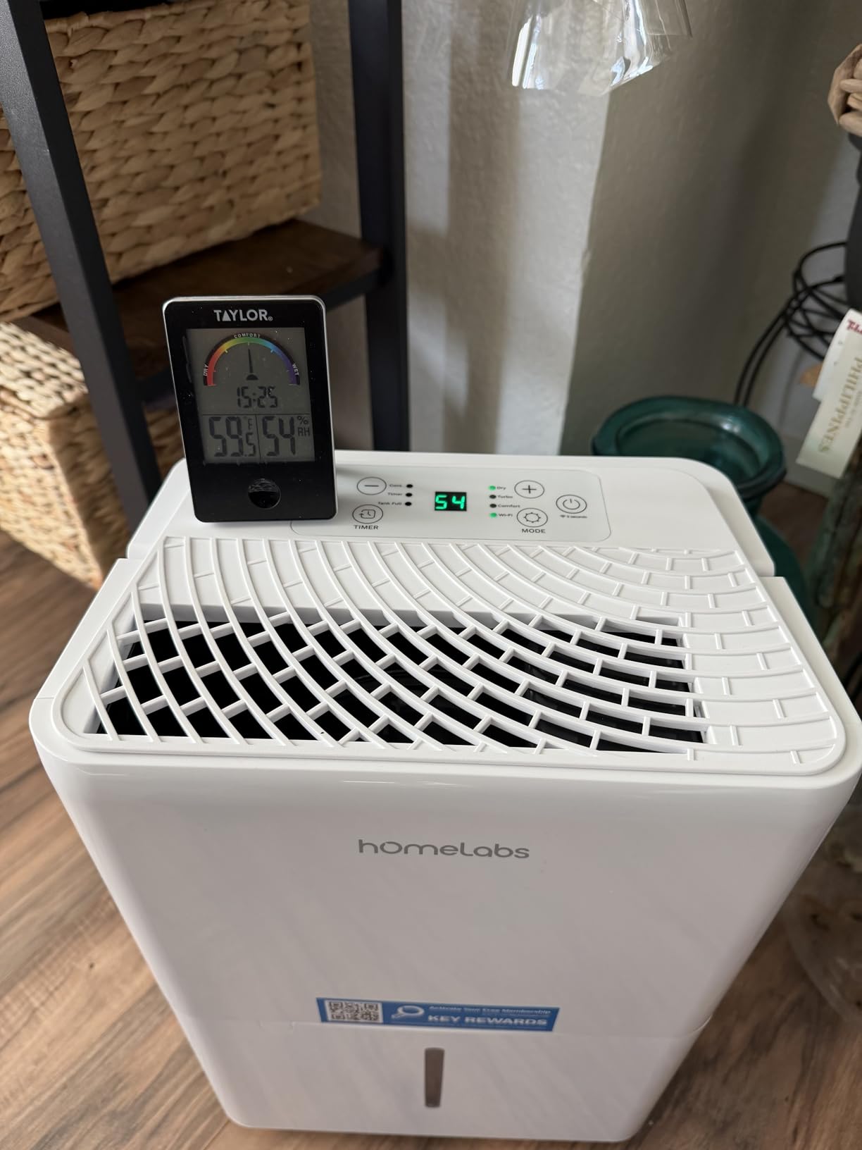 hOmeLabs Dehumidifier for Home, Office, Basements with Powerful Moisture Removal, Humidity Control, Auto Shut-off, Quiet Operation - 7,000 Sq Ft Wi-Fi (50 Pint MAX 120 Pint at 95°F, 90% RH) customer photo 2