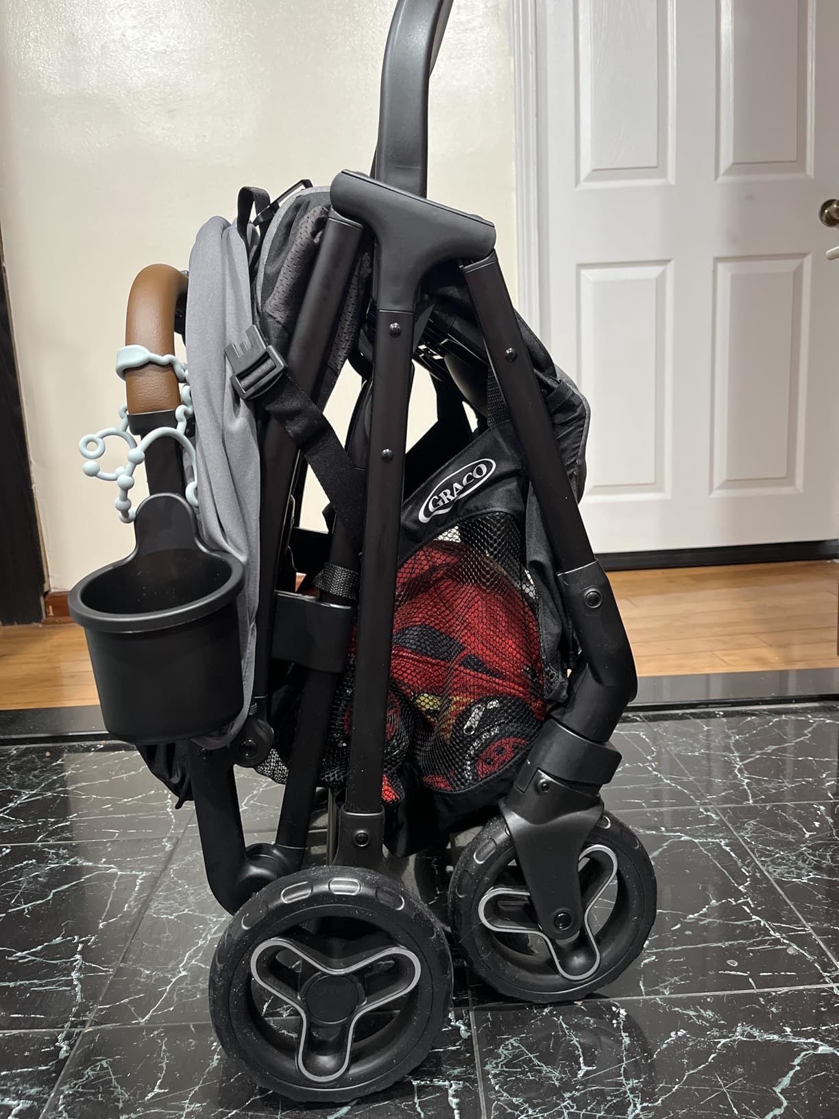 Graco Ready2Jet Compact Stroller - Overhead Friendly Compact Travel Stroller with Automatic Fold, Kingston customer photo 1