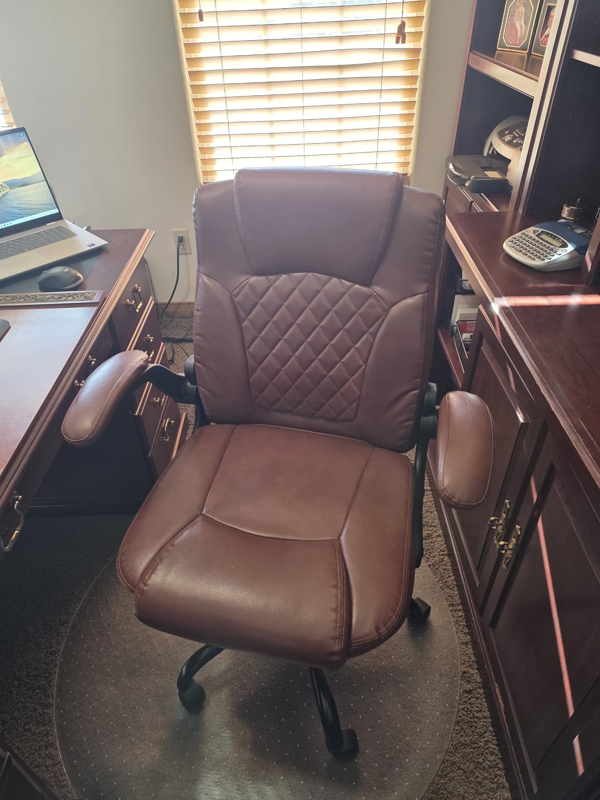 Leather Office Chair, PU Home Computer Desk Chairs with Ergonomic Back Support, 360°Swivel Free,Small Gmaing Chair with Wheels and Adjustable Armrests, for Short People Use, Black customer photo 1