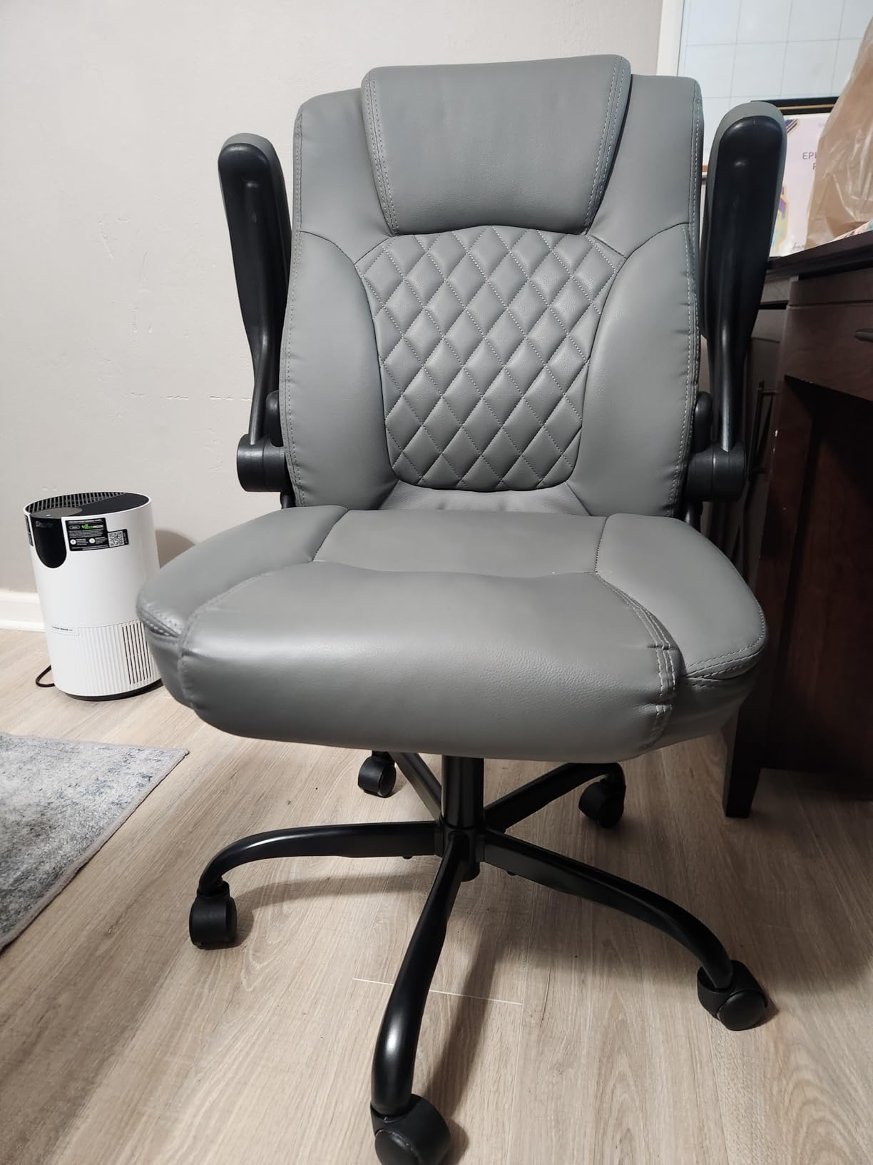 Leather Office Chair, PU Home Computer Desk Chairs with Ergonomic Back Support, 360°Swivel Free,Small Gmaing Chair with Wheels and Adjustable Armrests, for Short People Use, Black customer photo 2