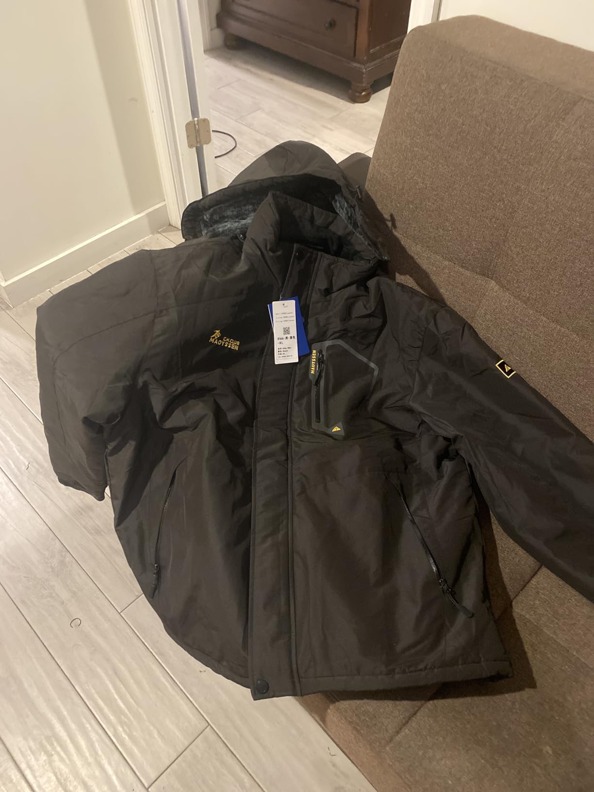 Men's Ski Jacket Warm Winter Snow Coat Waterproof Mountain Windbreaker Snowboarding Jacket Hooded for Hiking Travel customer photo 2