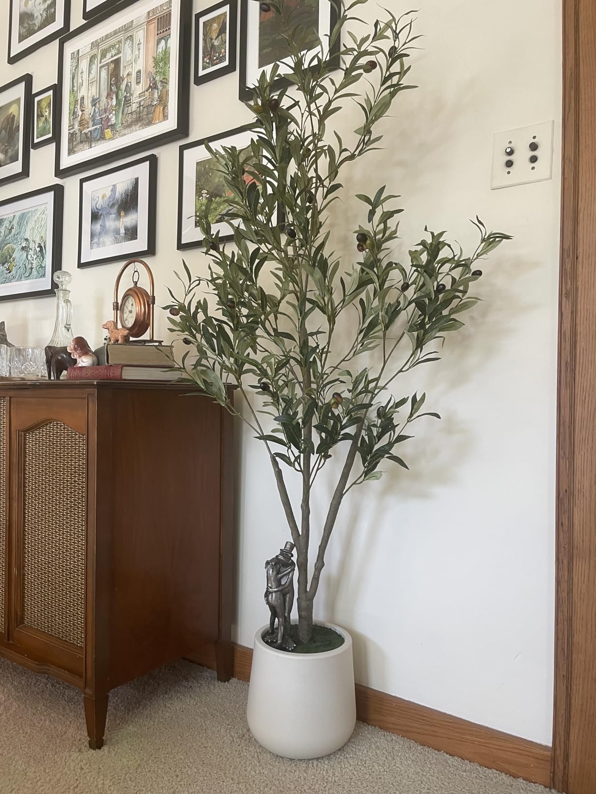 Olive Trees Artificial Indoor, 6FT Tall Faux Olive Tree with White Tall Planter, Artificial Plants with Natural Wood Trunk and Lifelike Fruits for Home Office Decor customer photo 1