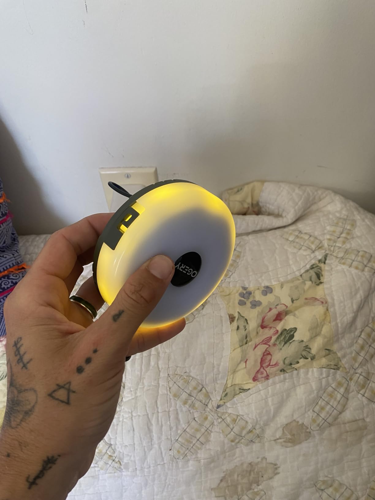 OGERY Camping String Lights, 4 in 1 Quick Storage 32.8FT Rechargeable Tent Lights String with 8 Lighting Modes, Hanging Waterproof Portable LED Lamp for Outdoor Patio Awning Garden Party Essentials customer photo 2