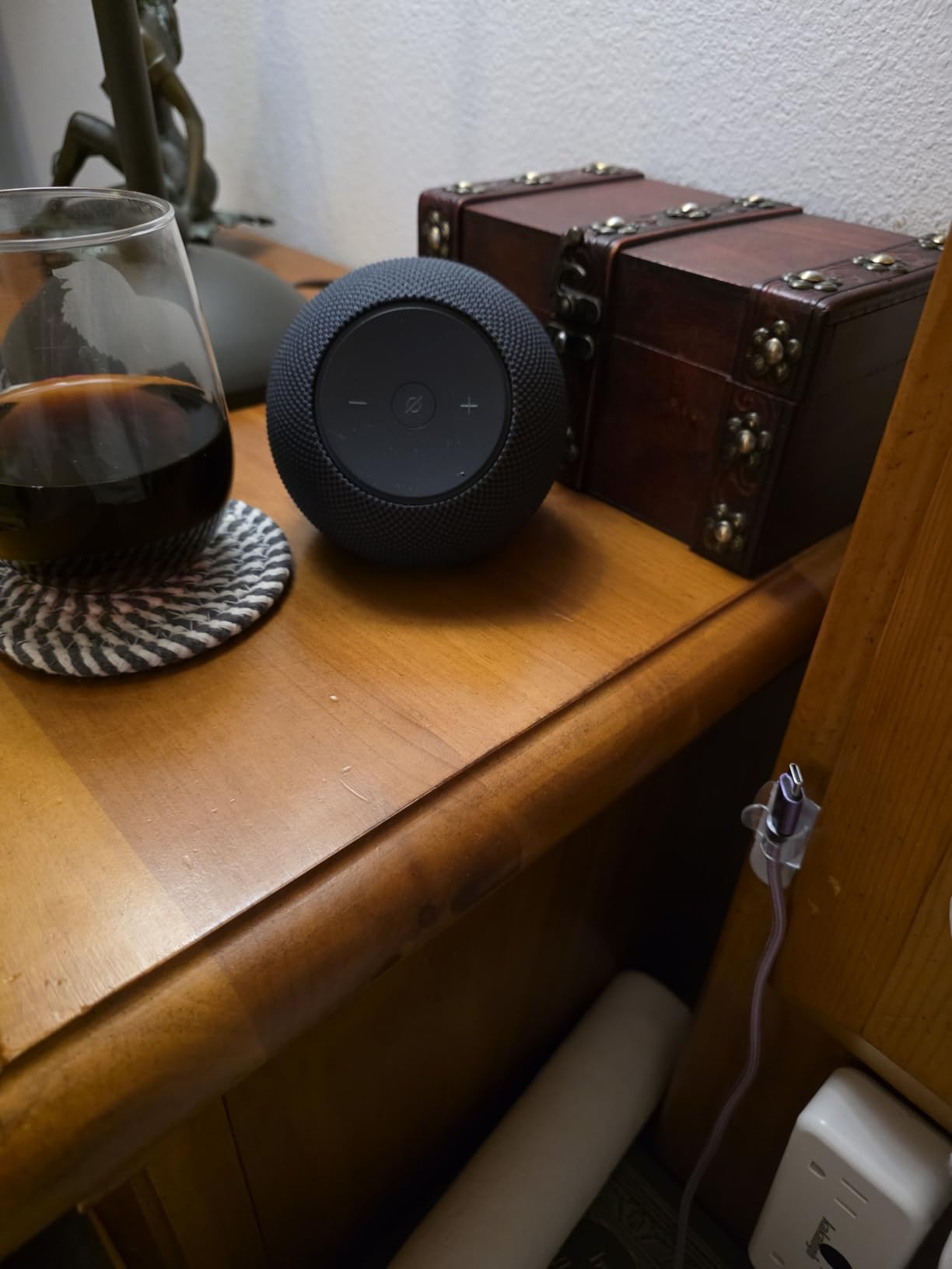 Amazon Echo Dot Max (newest model), Alexa speaker with room-filling sound and nearly 3x bass, Great for living rooms and medium-sized spaces, Designed for Alexa+, Graphite customer photo 1