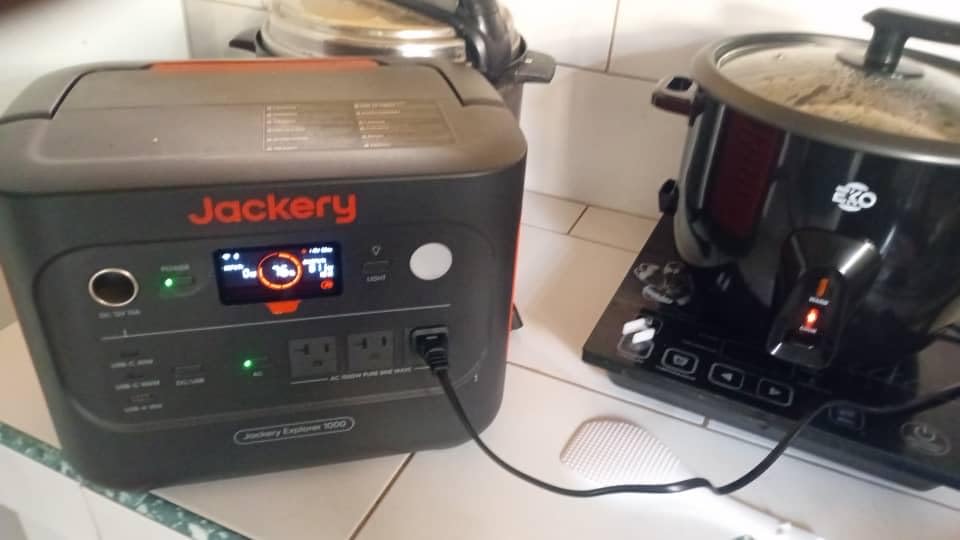 Jackery Explorer 1000 v2 Portable Power Station, 1070Wh LiFePO4 Battery, 1500W AC/100W USB-C Output, 1 Hr Fast Charge, Solar Generator for Camping, Emergency, RV customer photo 1