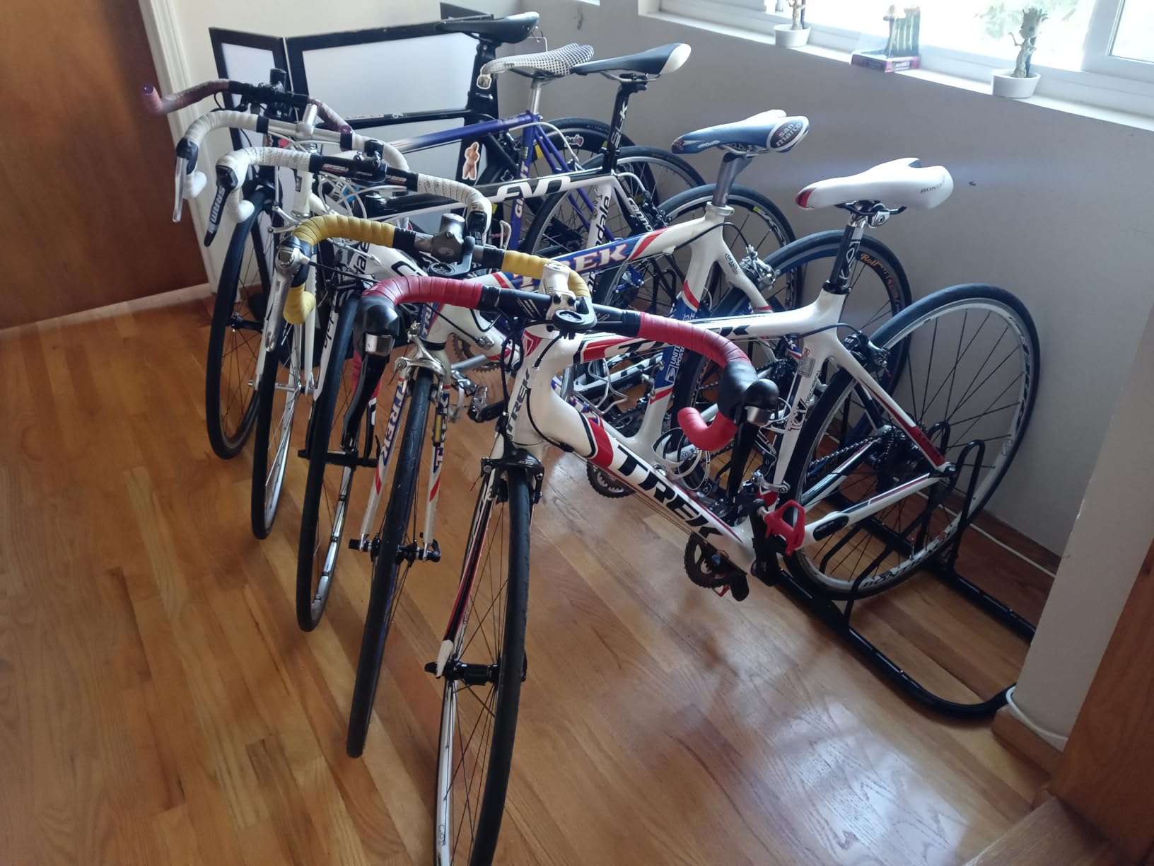 Simple Houseware 5-Bike Floor Storage Rack - Adjustable Bicycle Parking Stand & Garage Organizer for Road and Kids Bikes, Black customer photo 2