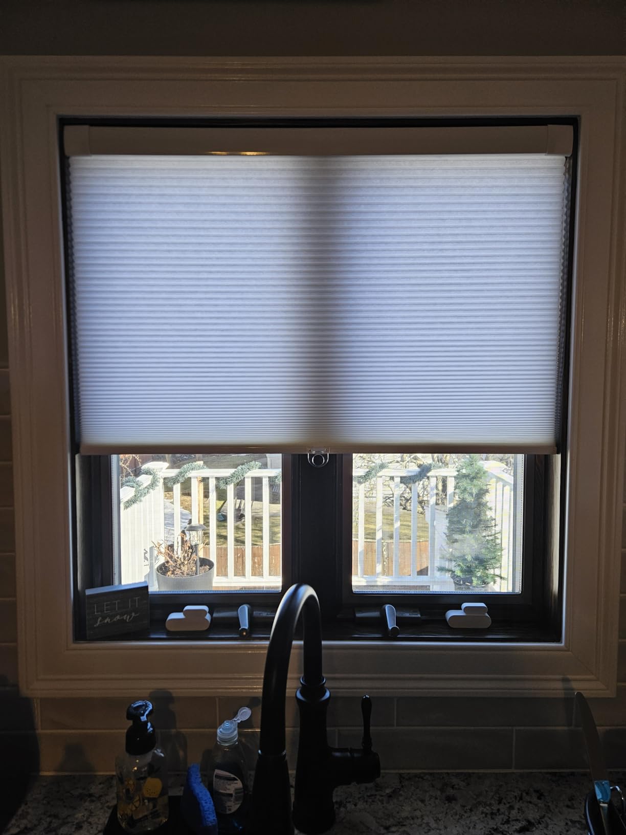 LazBlinds No Tools No Drill Cordless Cellular Shades, Light Filtering Honeycomb Shades for Home, Thermal Insulation Blinds for Windows (22 W x 36 H, White) customer photo 2