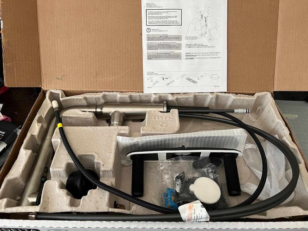 Delta Faucet Daneri Pull-Out Kitchen Faucet, Brushed Nickel Kitchen Faucets with Pull-Out Sprayer, Kitchen Sink Faucet with Magnetic Docking customer photo 1