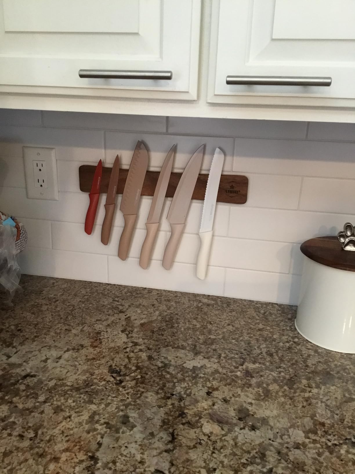 Astercook Knife Set, 13 Pieces Kitchen Knives Set with Healthy Anti-Rust Coating, Dishwasher Safe, Stainless Steel Chef Knife Sets with 6 Blade Guards customer photo 1