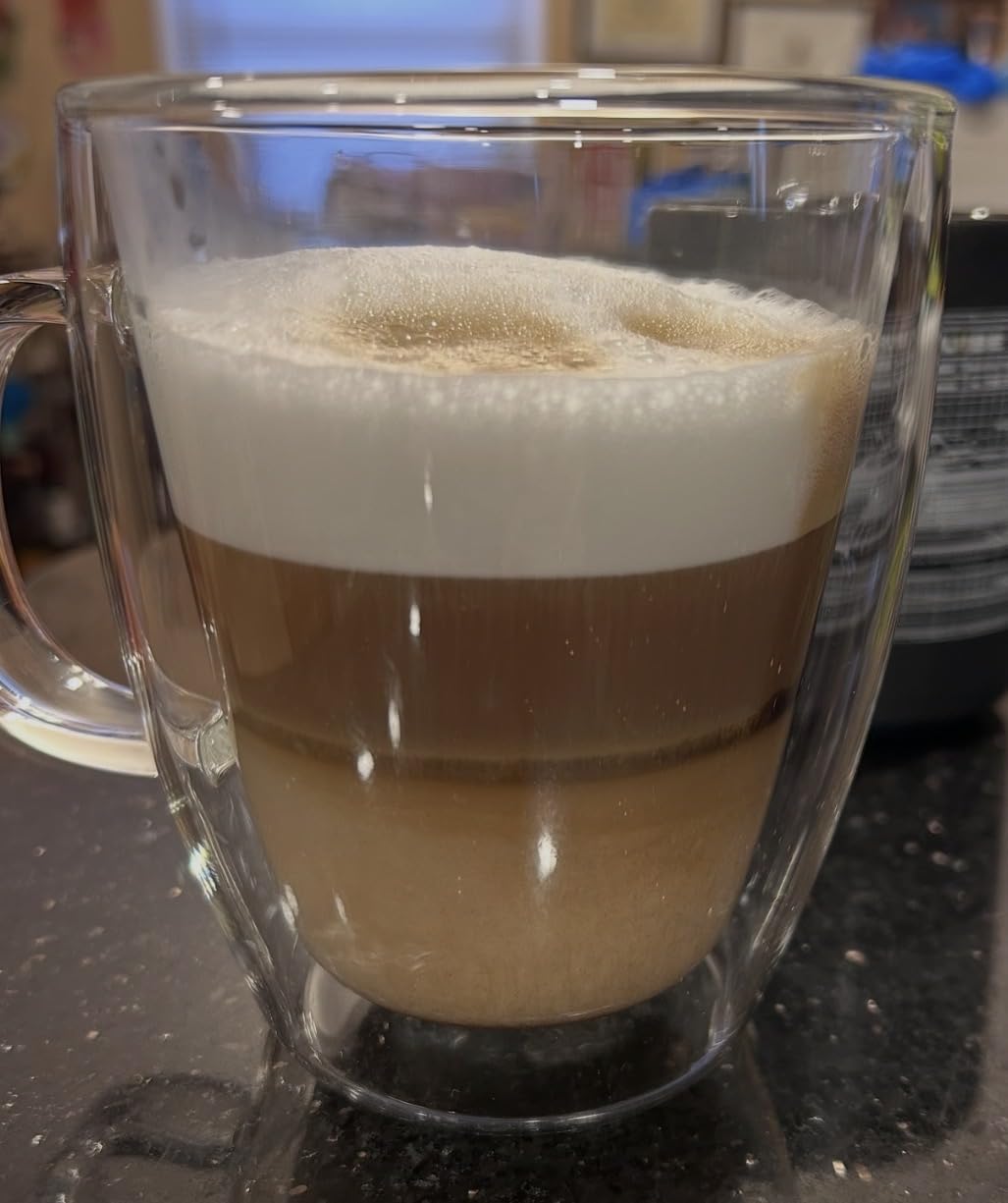 Philips 5500 Series Fully Automatic Espresso Machine, LatteGo Milk System, Integrated Grinder, 20 Hot & Iced Coffee Pre-Sets customer photo 1