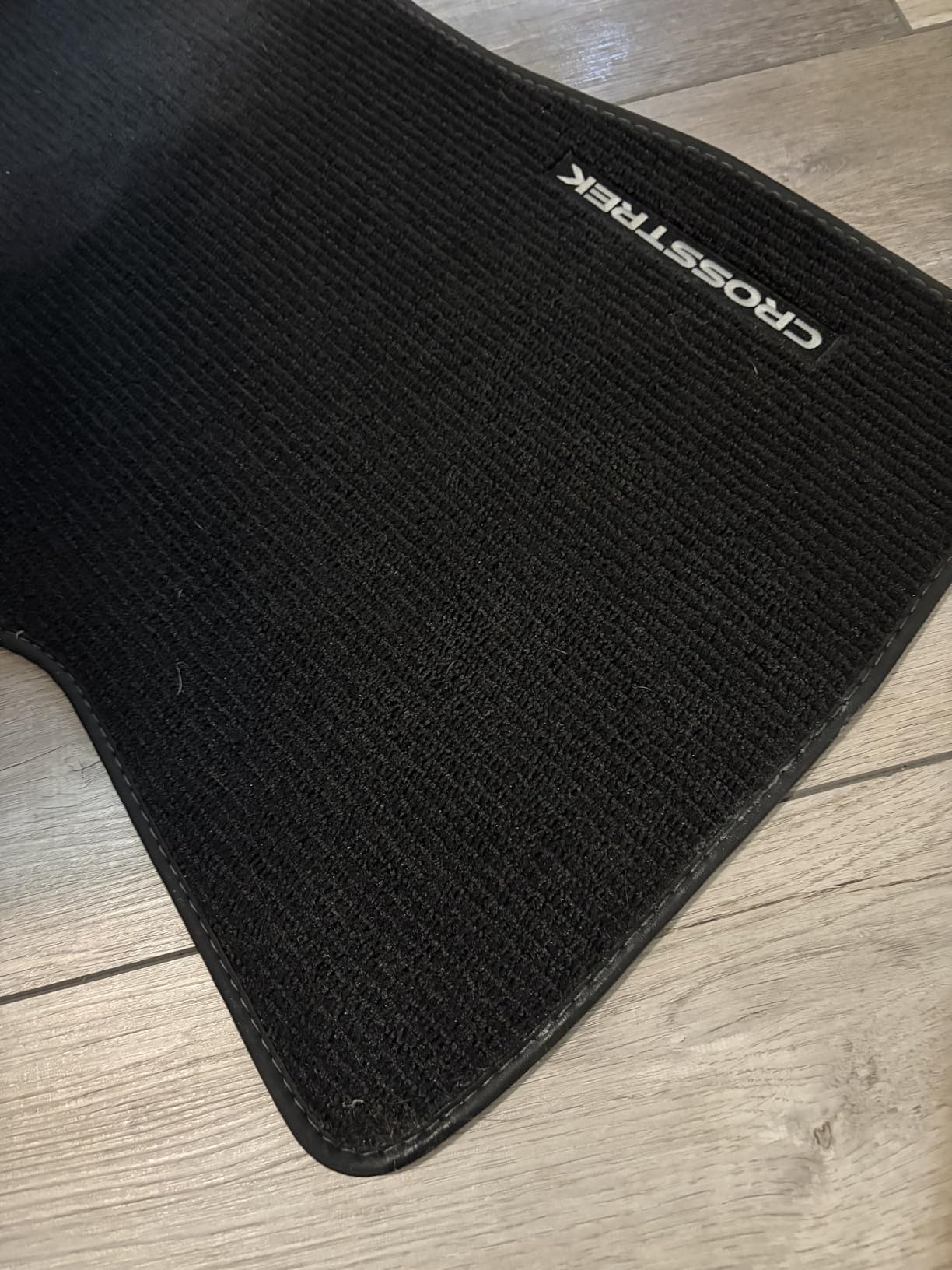 Shark StainStriker HairPro Portable Carpet, Upholstery & Area Rug Cleaner with Pet Mess & Hair Tools, Self-Cleaning, Perfect for Pets & Car Interiors, 4 Cleaning Tools & Pet Solution, Copper, PX251 customer photo 1