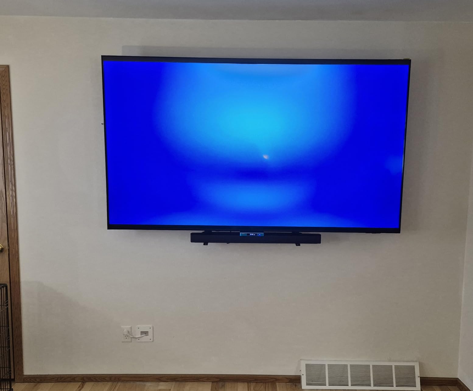 Mount-It! in-Wall TV Cable Concealer Kit with Recessed Power - Triple Outlet, 9ft Cord, and Hand Saw - Easy, Safe Cable Management for Organized TV and Home Theater Setups customer photo 1