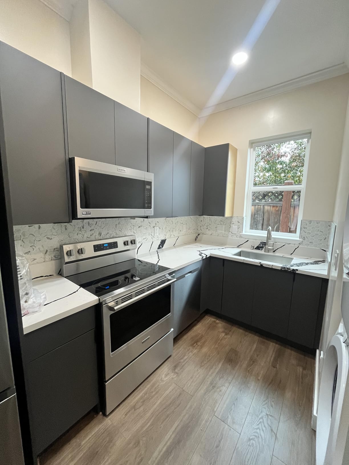 30 Inch Undermount Kitchen Sink - Delironexu 18 Gauge Stainless Steel Single Bowl Kitchen Sinks 30