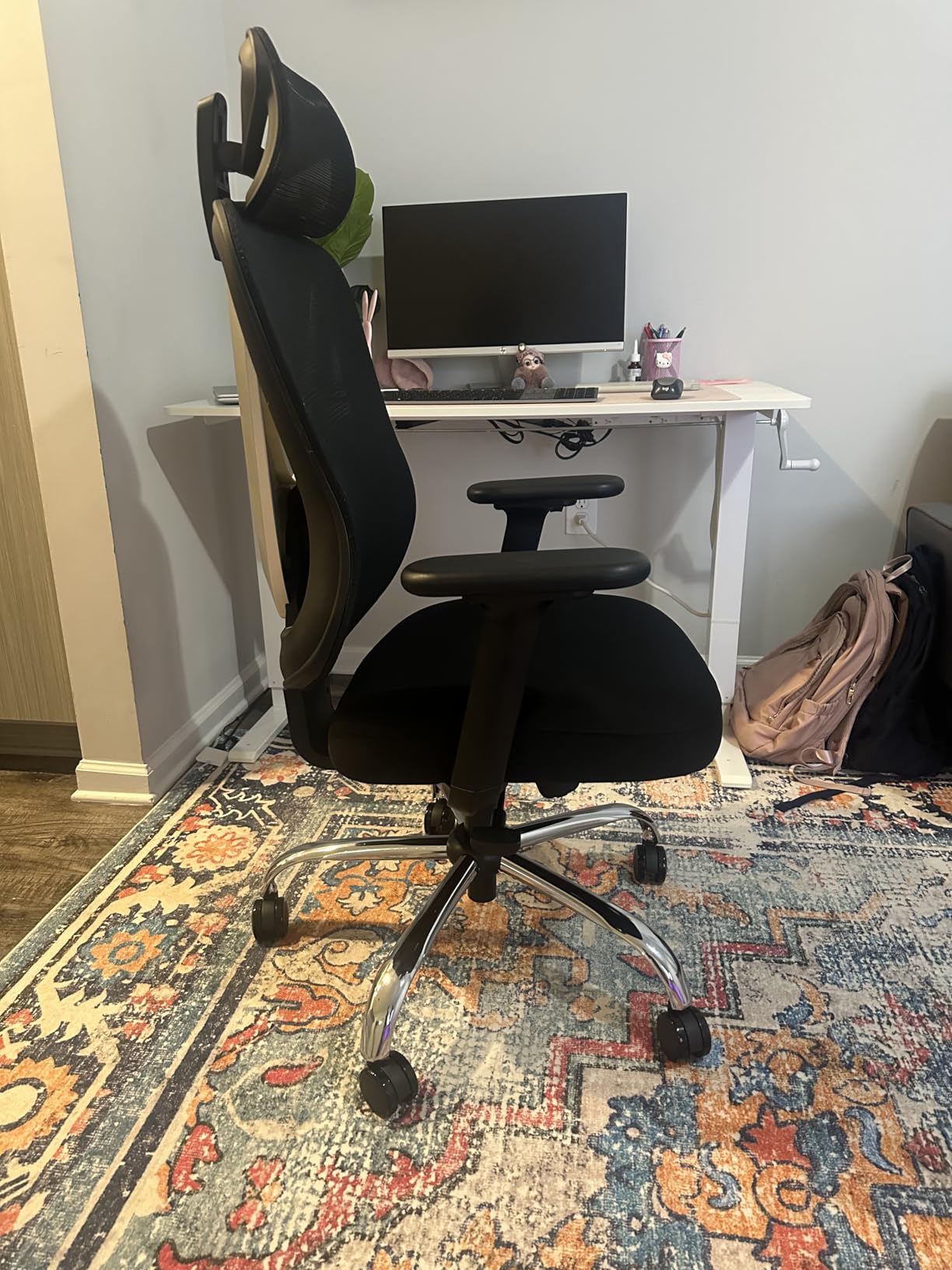 HOLLUDLE Ergonomic Mesh Office Chair - 3D Adjustable Lumbar Support & 3D Armrests, V-Shaped Back, Adjustable Desk Chair for Office & Home, Black customer photo 2