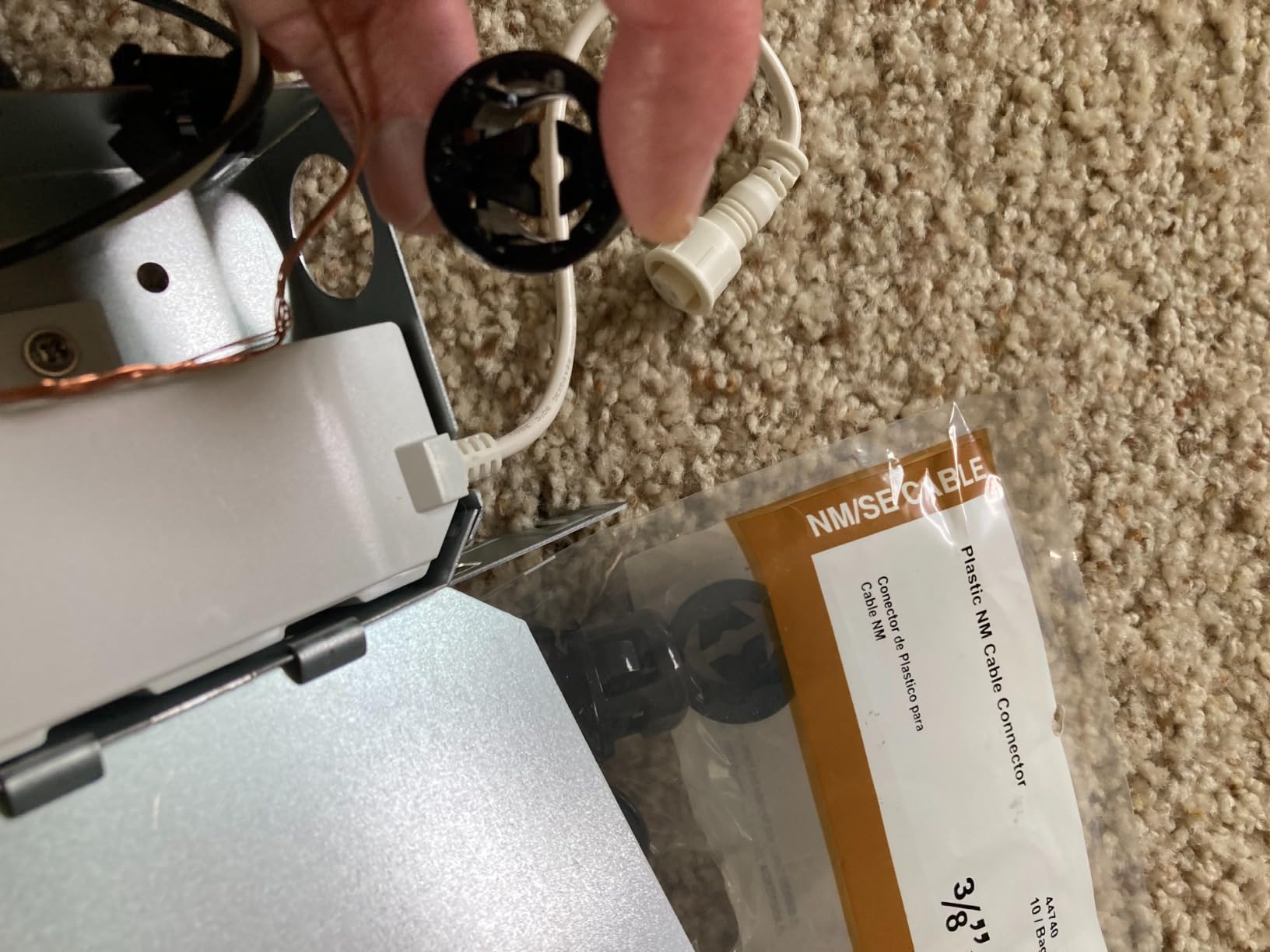 HALO HLB 6 in LED Recessed Lighting Canless Dimmable Wet Location Selectable Lumens and Selectable Color 27/30/35/40/5000K Indoor Outdoor Soffit Ceiling Downlight HLB6LSFS5 customer photo 2