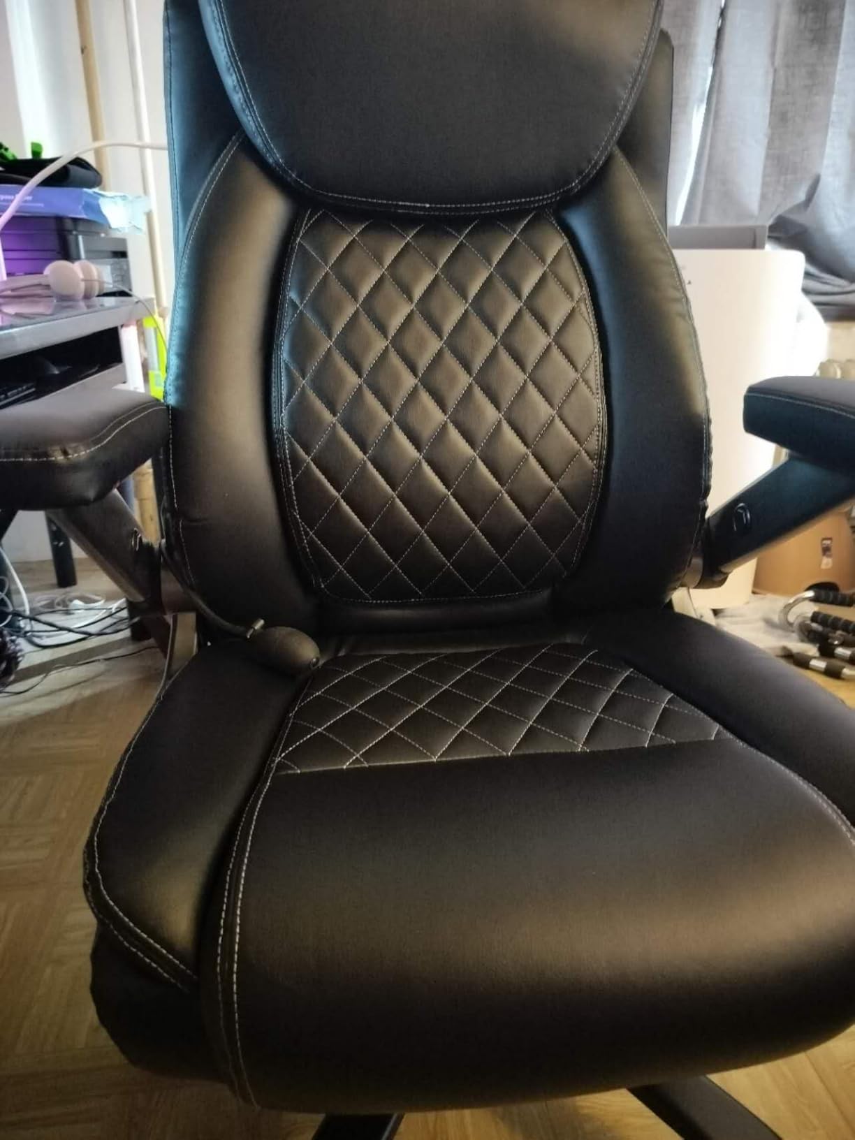 600LBS Large Heavy Duty Office Chair with 5D Flip Arms, Comfy Big and Tall Executive Office Desk Chair with Pocket Spring Cushion, High Back Computer Chair with Lumbar Support, Dual Rubber Wheel customer photo 1