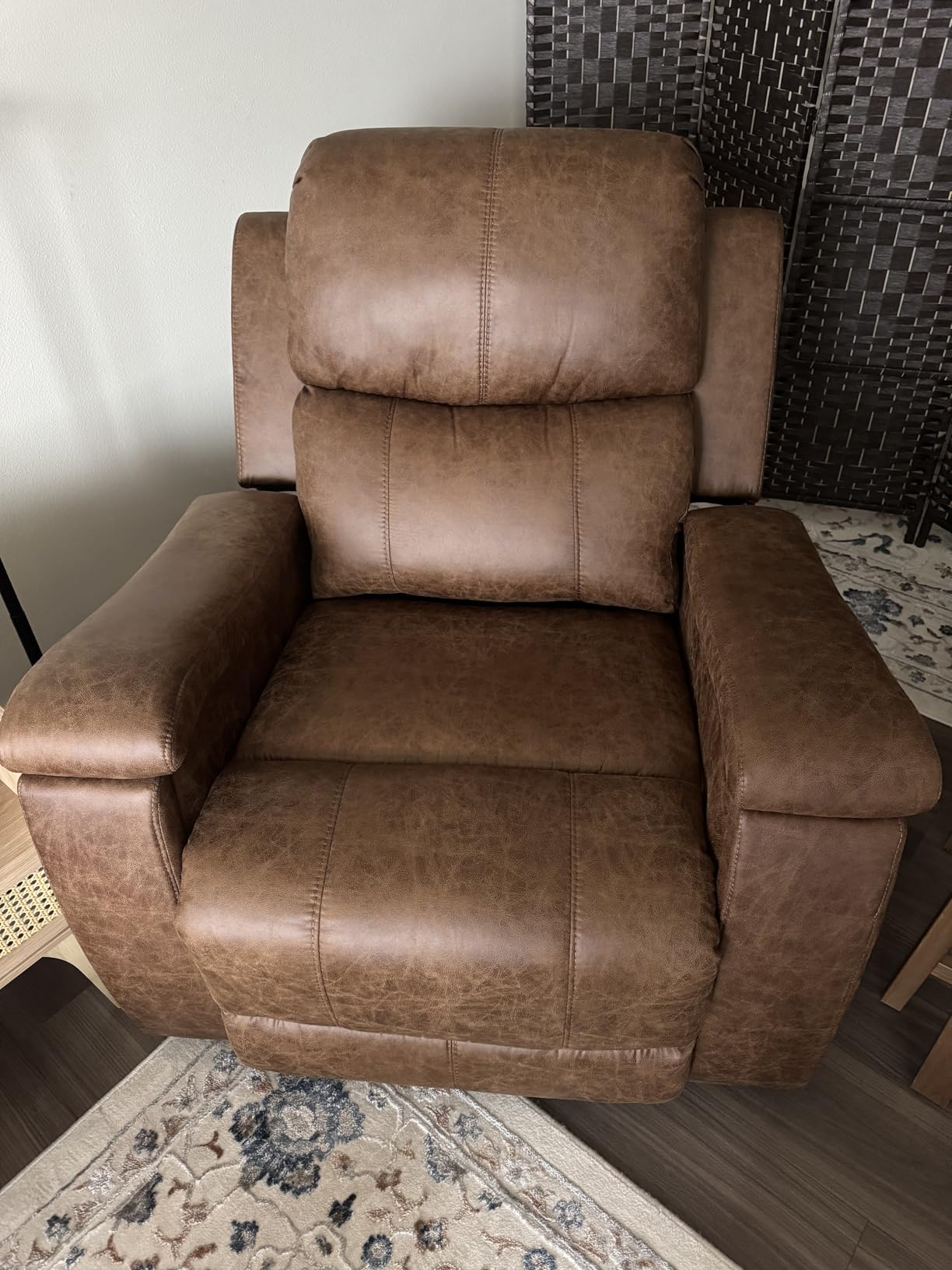 CANMOV Leather Recliner Chair, Classic and Traditional Manual Recliner Chair with Overstuffed Arms and Back, Manual Single Sofa with Concealed Cup Holders, Nut Brown customer photo 1